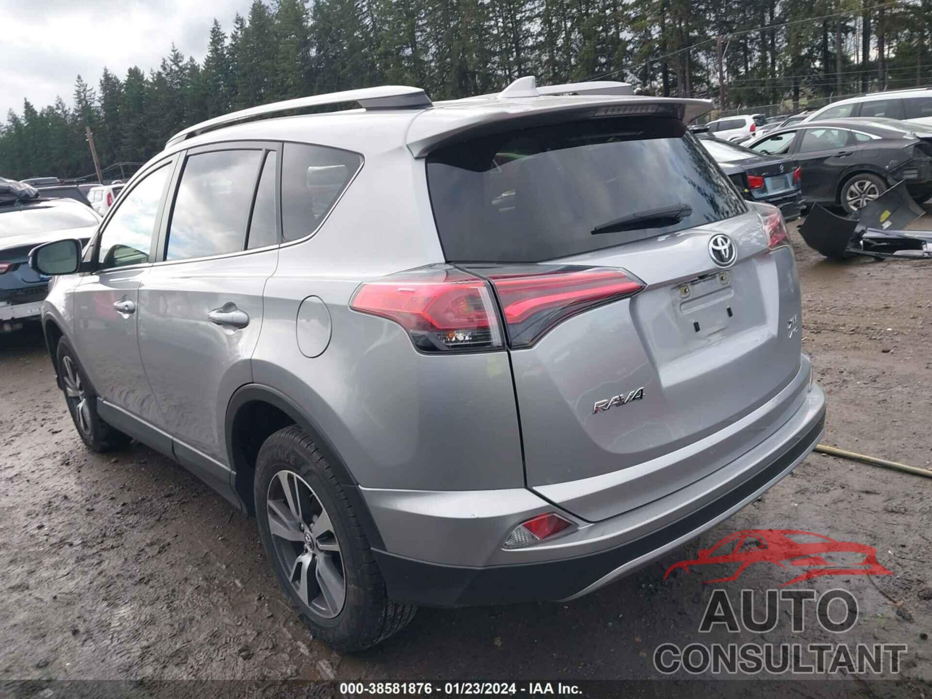 TOYOTA RAV4 2018 - JTMRFREV8JJ193721