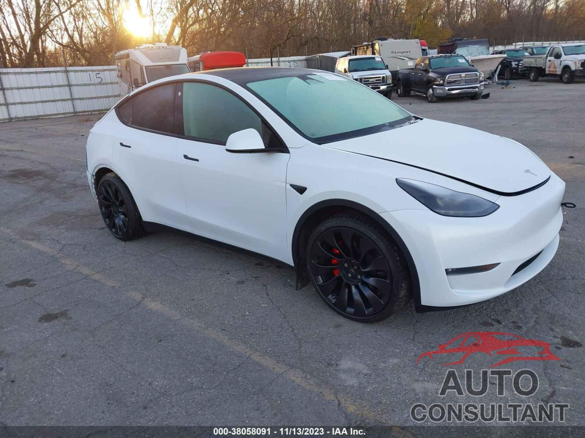TESLA MODEL Y 2023 - 7SAYGDEFXPF601515