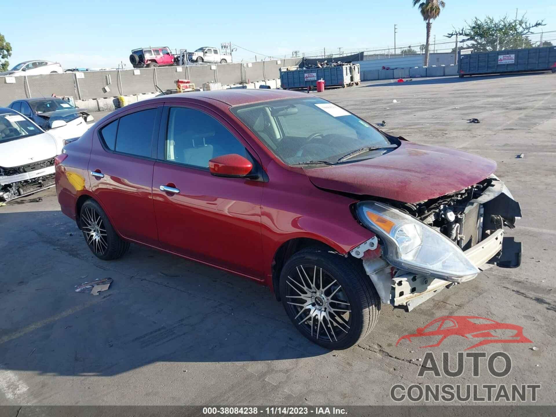 NISSAN VERSA 2017 - 3N1CN7AP4HL812339