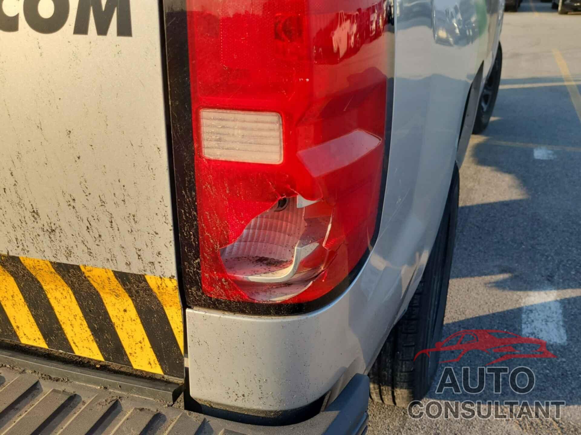 CHEVROLET SILVERADO 1500 2015 - 1GCNCPEH5FZ258832