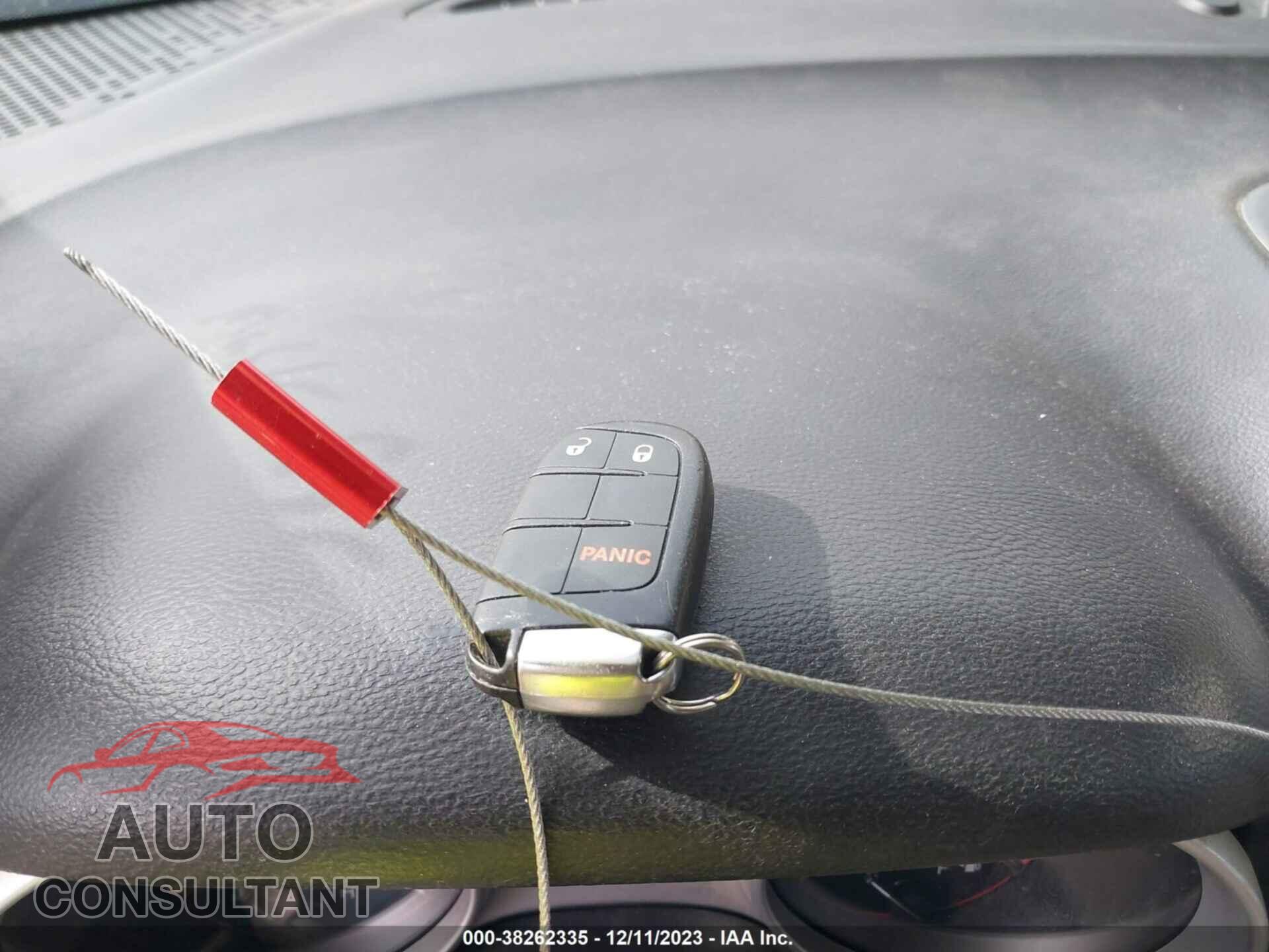 DODGE JOURNEY 2015 - 3C4PDCBG9FT738695