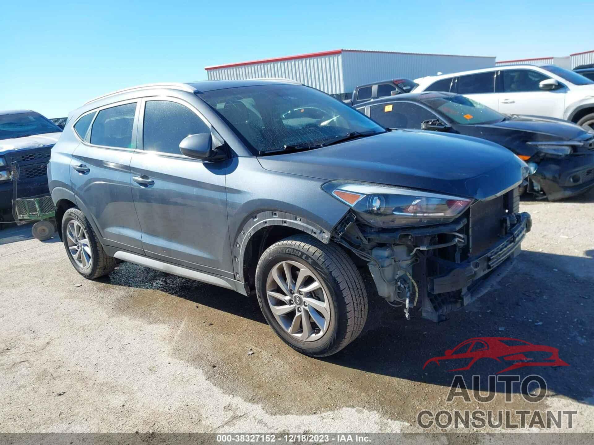 HYUNDAI TUCSON 2018 - KM8J33A40JU663685