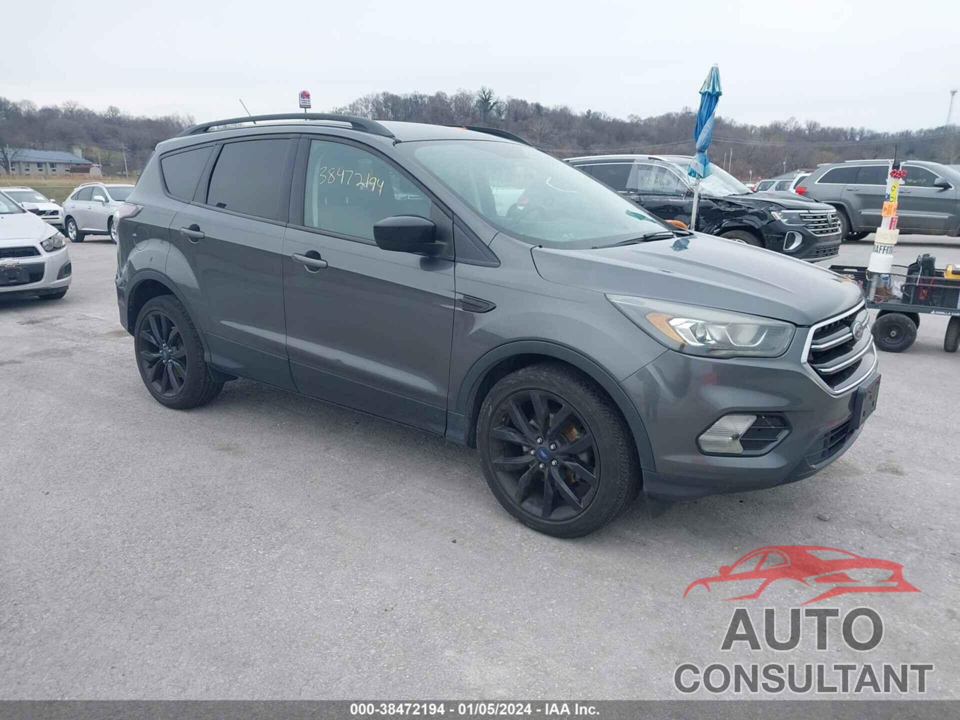 FORD ESCAPE 2017 - 1FMCU0GD7HUA14035
