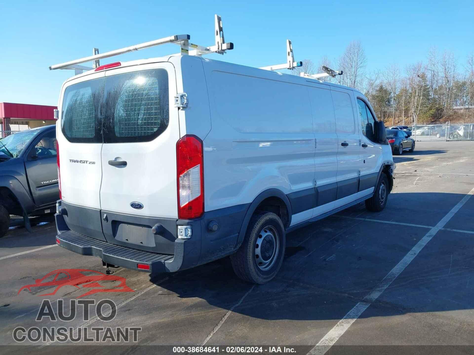 FORD TRANSIT 2016 - 1FTYR2ZMXGKA95658