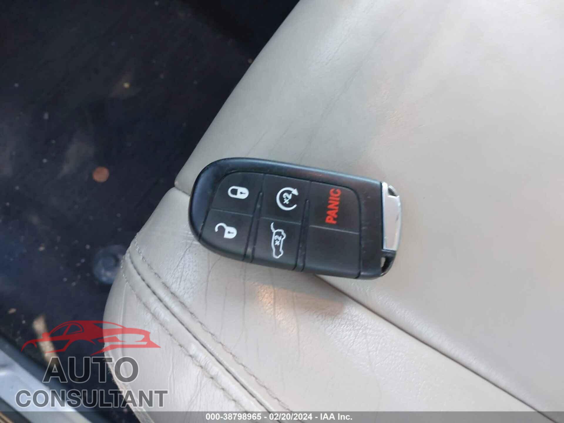 DODGE DURANGO 2018 - 1C4RDJDG8JC393030