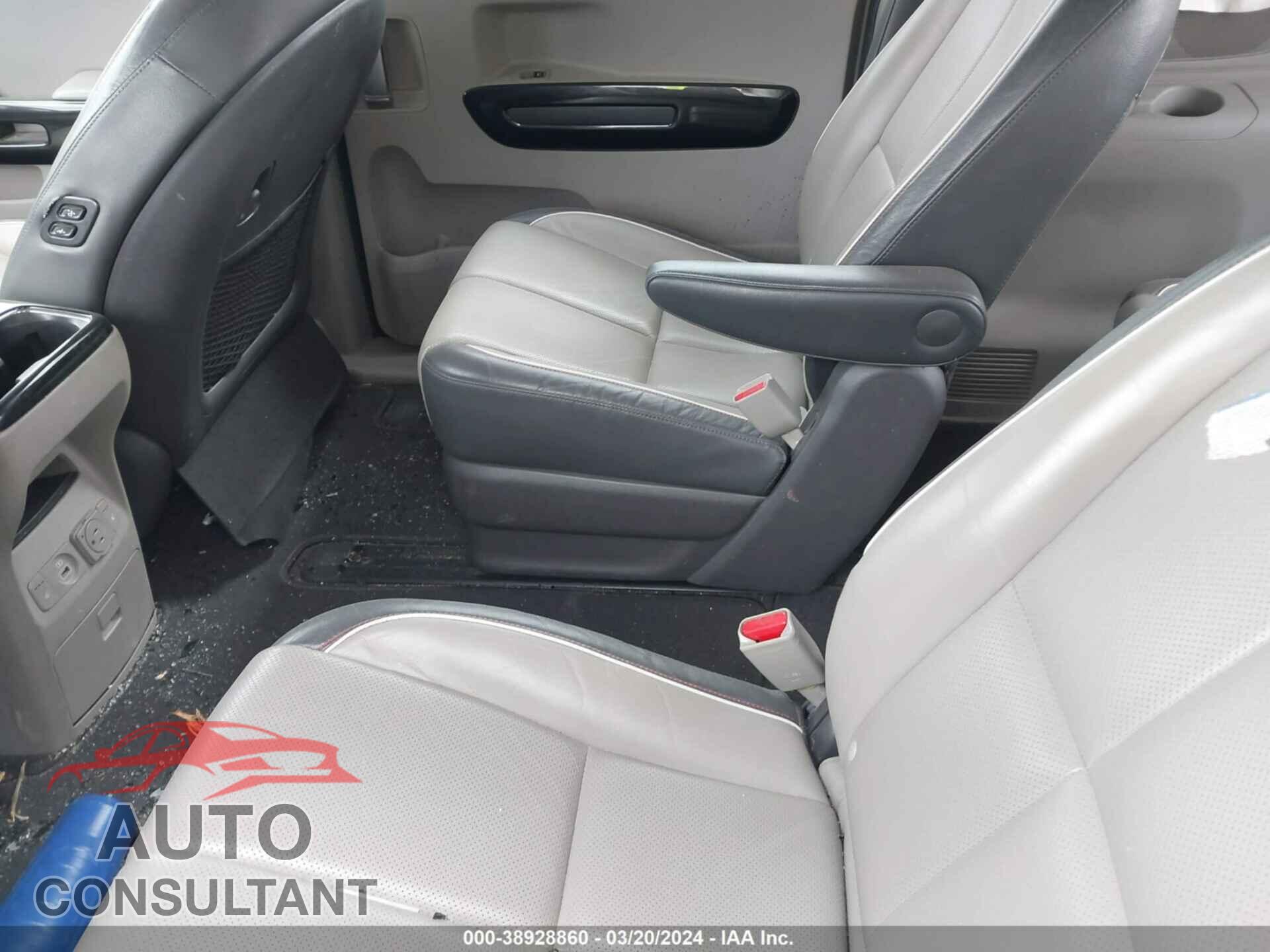 KIA SEDONA 2017 - KNDMC5C19H6323854