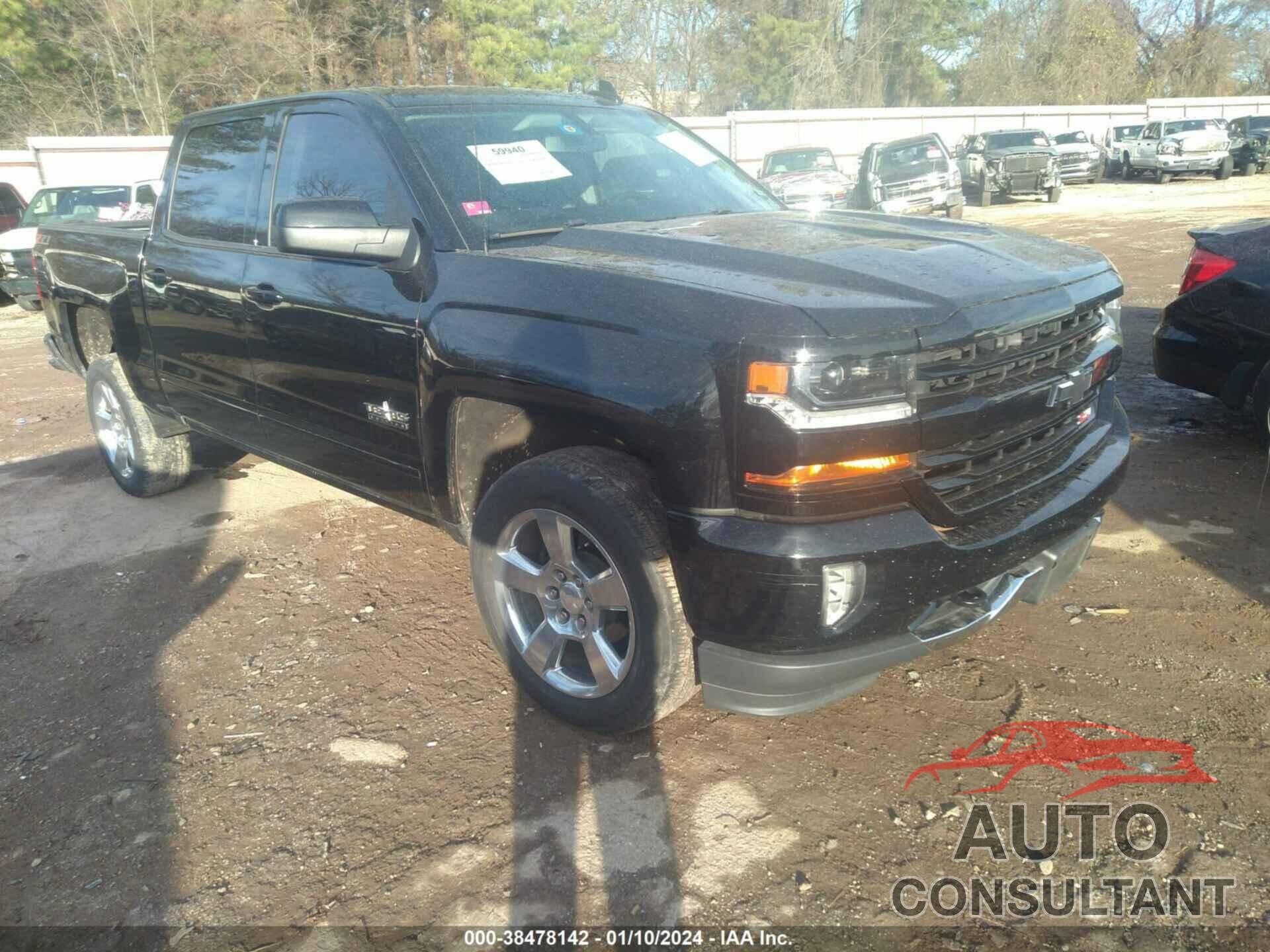 CHEVROLET SILVERADO 1500 2018 - 3GCUKREC2JG293285