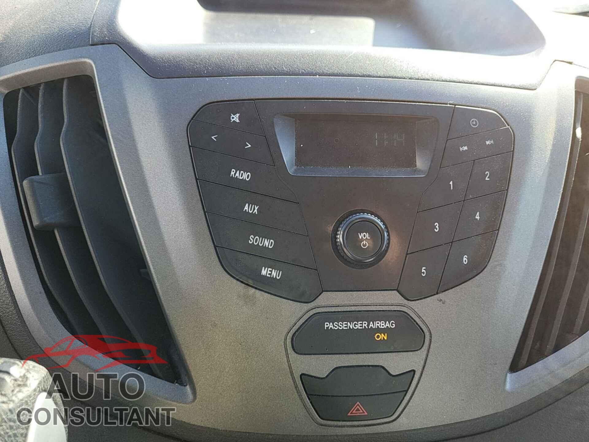 FORD TRANSIT 2015 - 1FTNE1YM9FKA91447