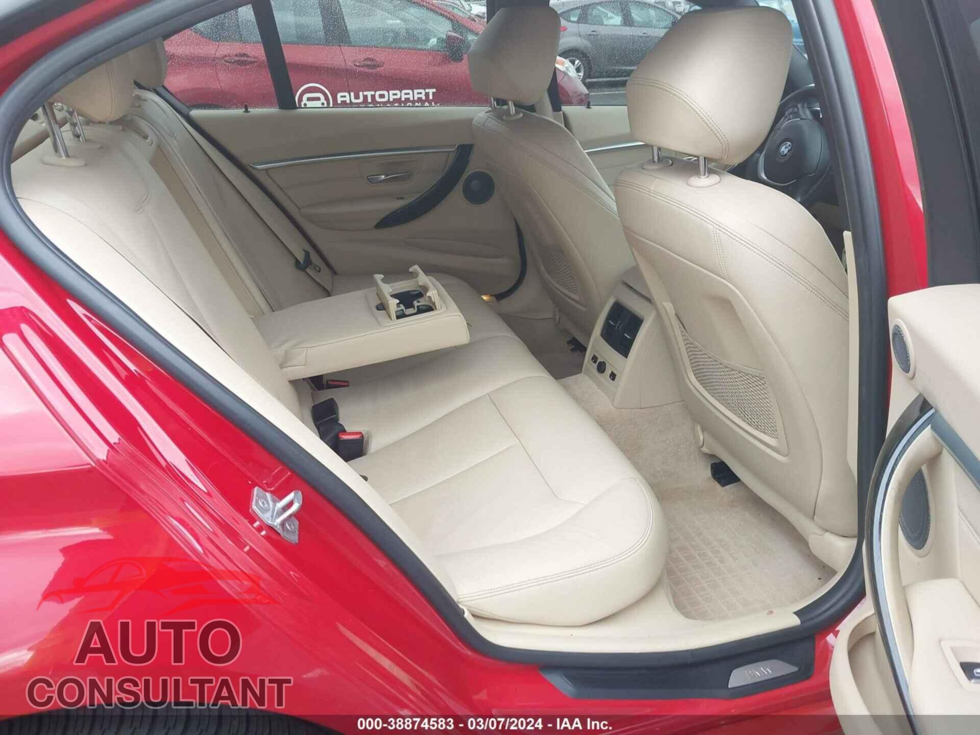 BMW 328I 2016 - WBA8E3G56GNU01103