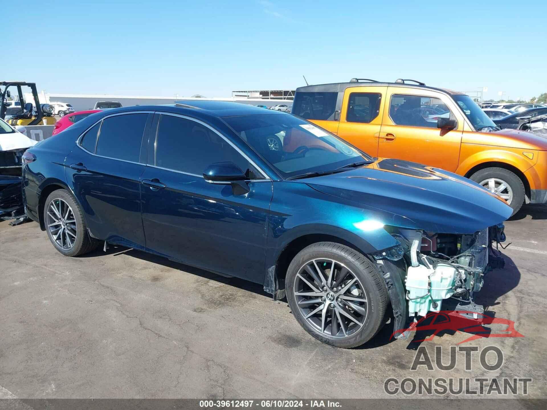 TOYOTA CAMRY 2021 - 4T1F31AK2MU549751