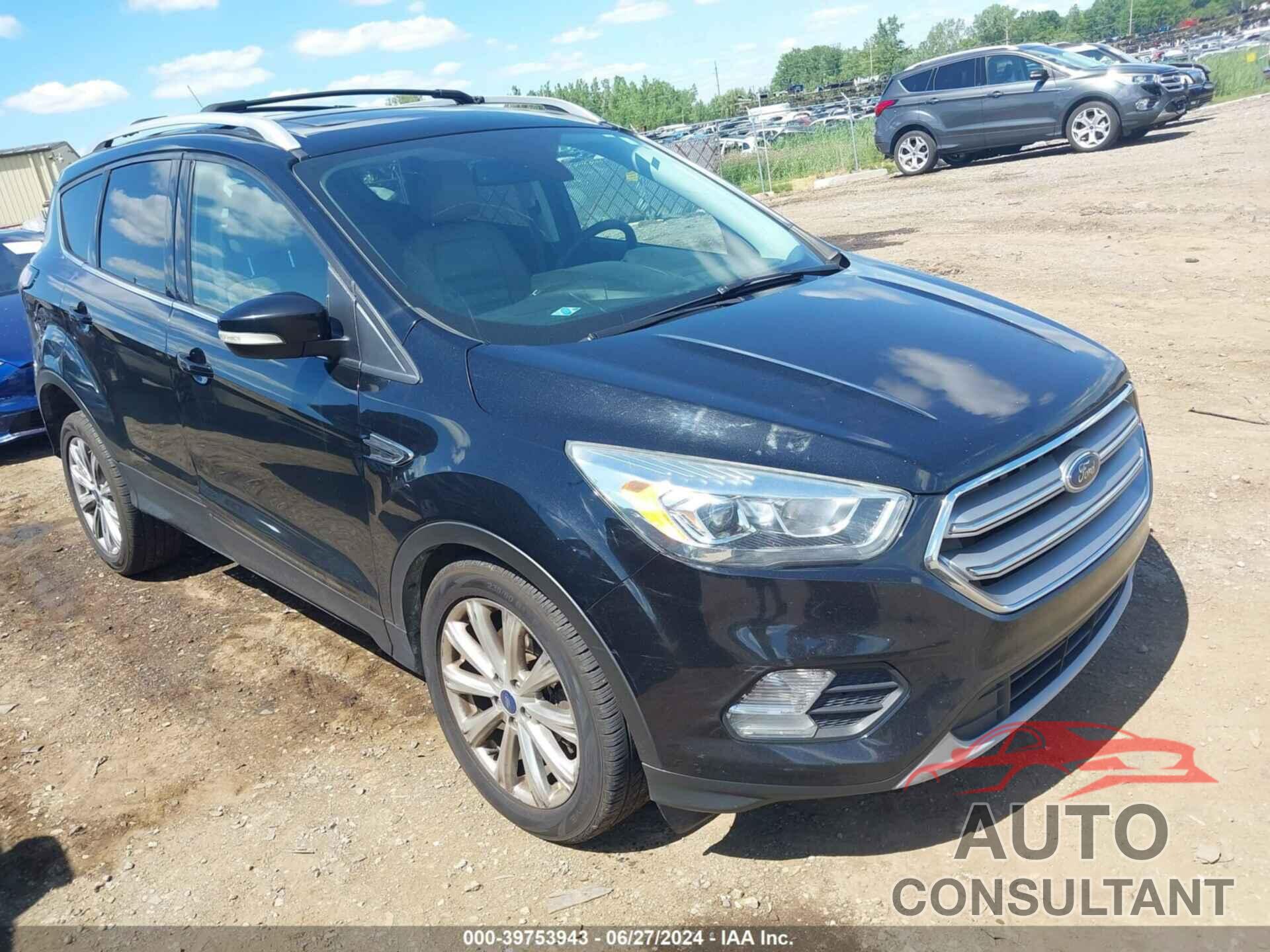 FORD ESCAPE 2017 - 1FMCU0J9XHUF05381