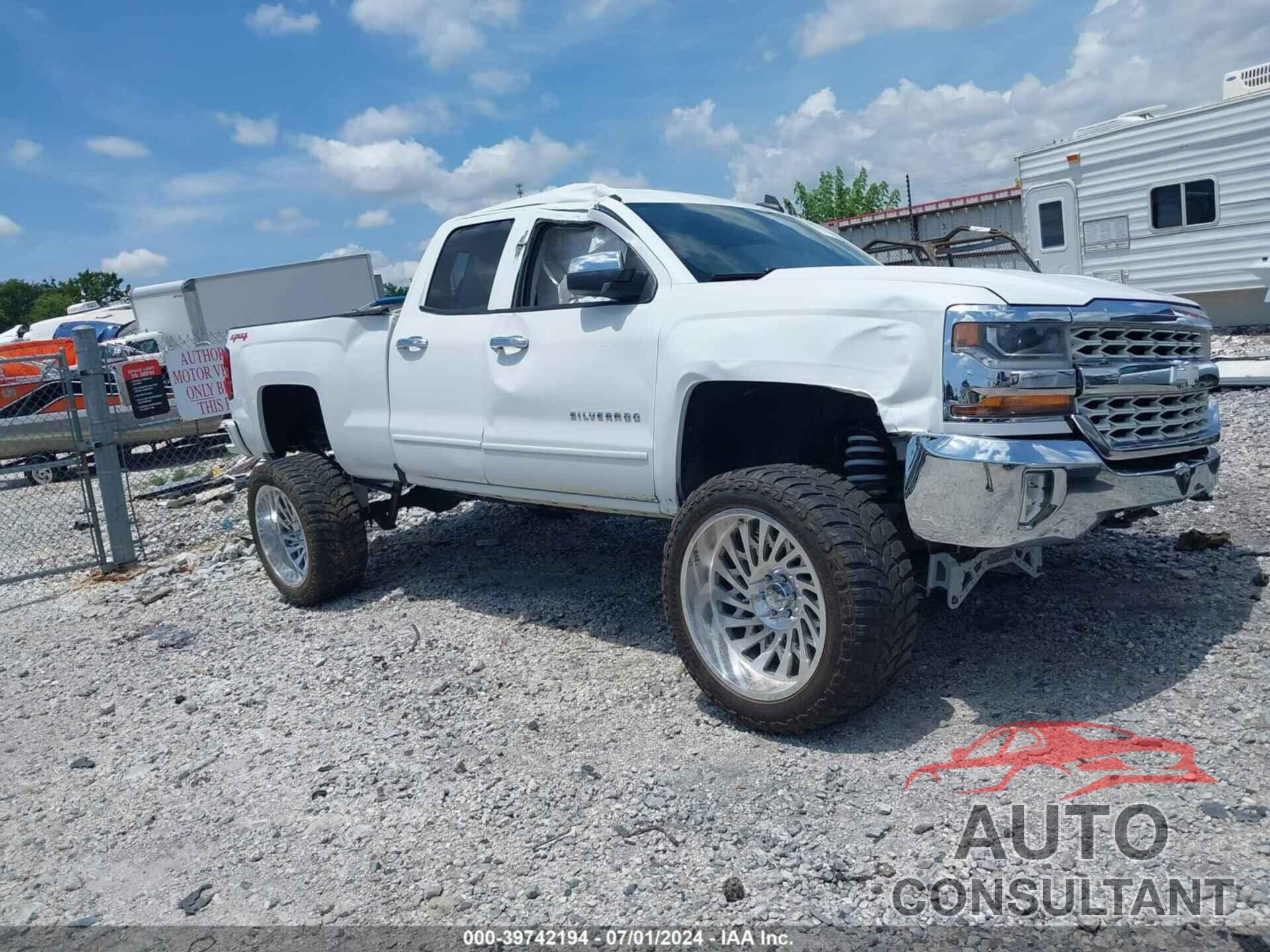 CHEVROLET SILVERADO 1500 2016 - 1GCVKREC0GZ153149