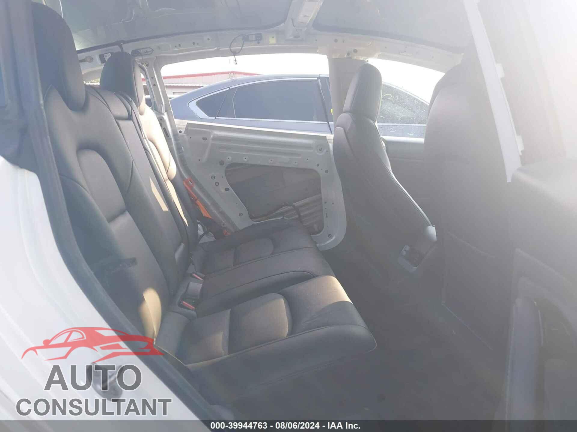 TESLA MODEL 3 2019 - 5YJ3E1EAXKF472586