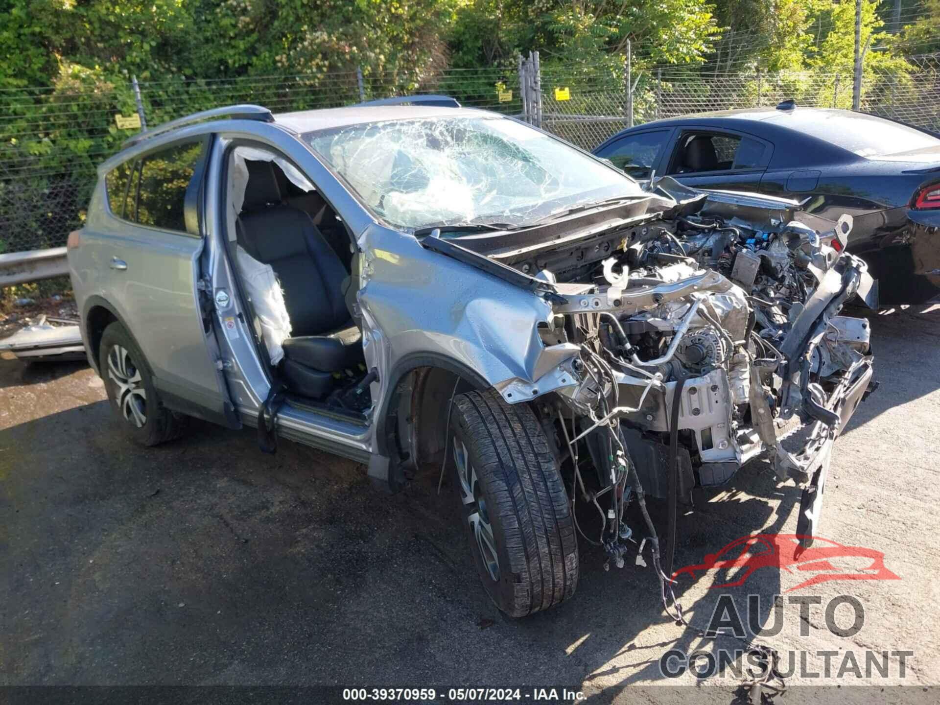 TOYOTA RAV4 2018 - JTMZFREV8JJ210646