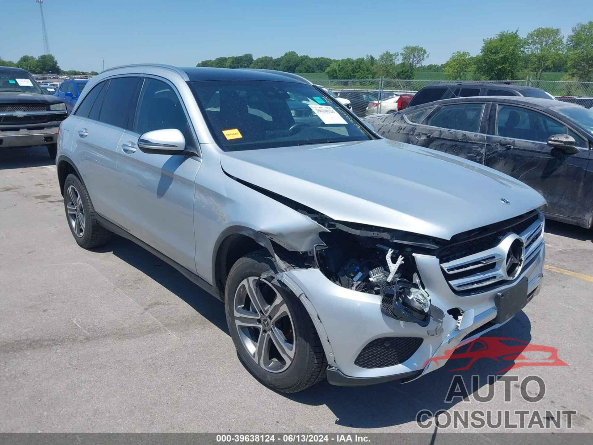 MERCEDES-BENZ GLC 300 2018 - WDC0G4KB7JV059272