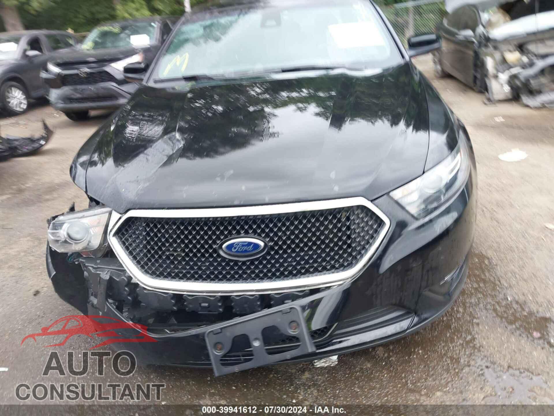 FORD TAURUS 2016 - 1FAHP2KT0GG124357