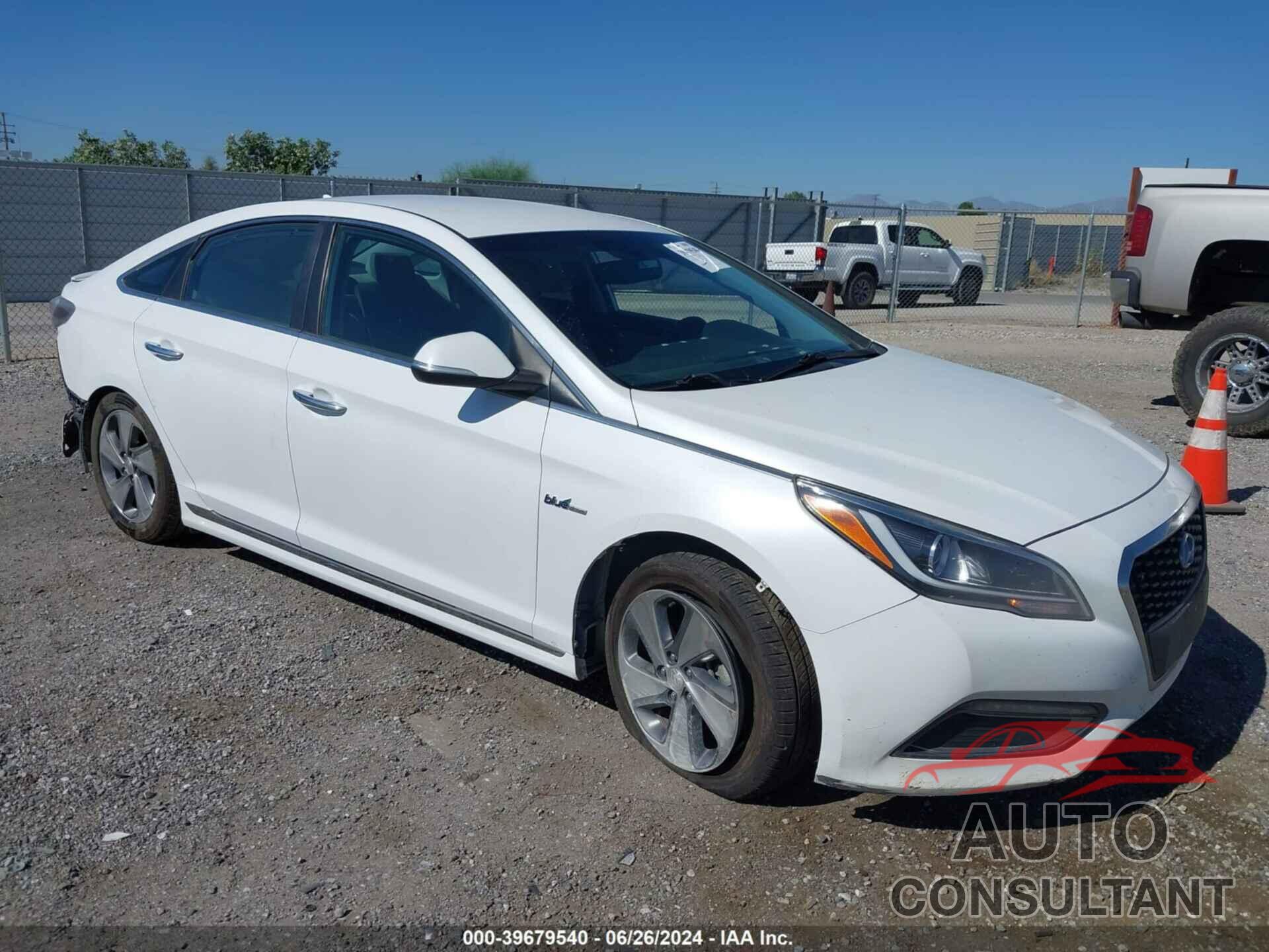 HYUNDAI SONATA HYBRID 2017 - KMHE34L37HA067285