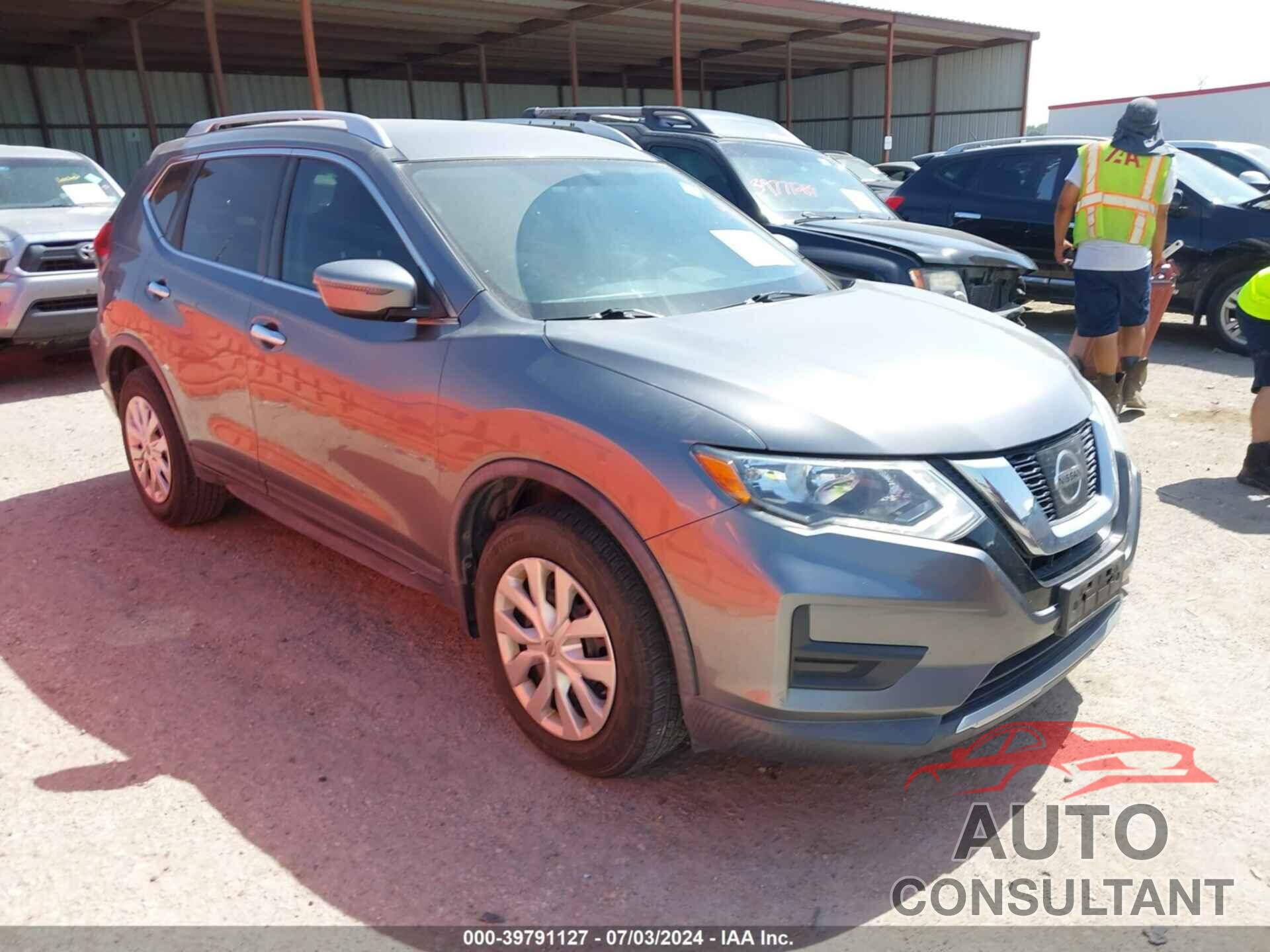 NISSAN ROGUE 2017 - KNMAT2MTXHP594370