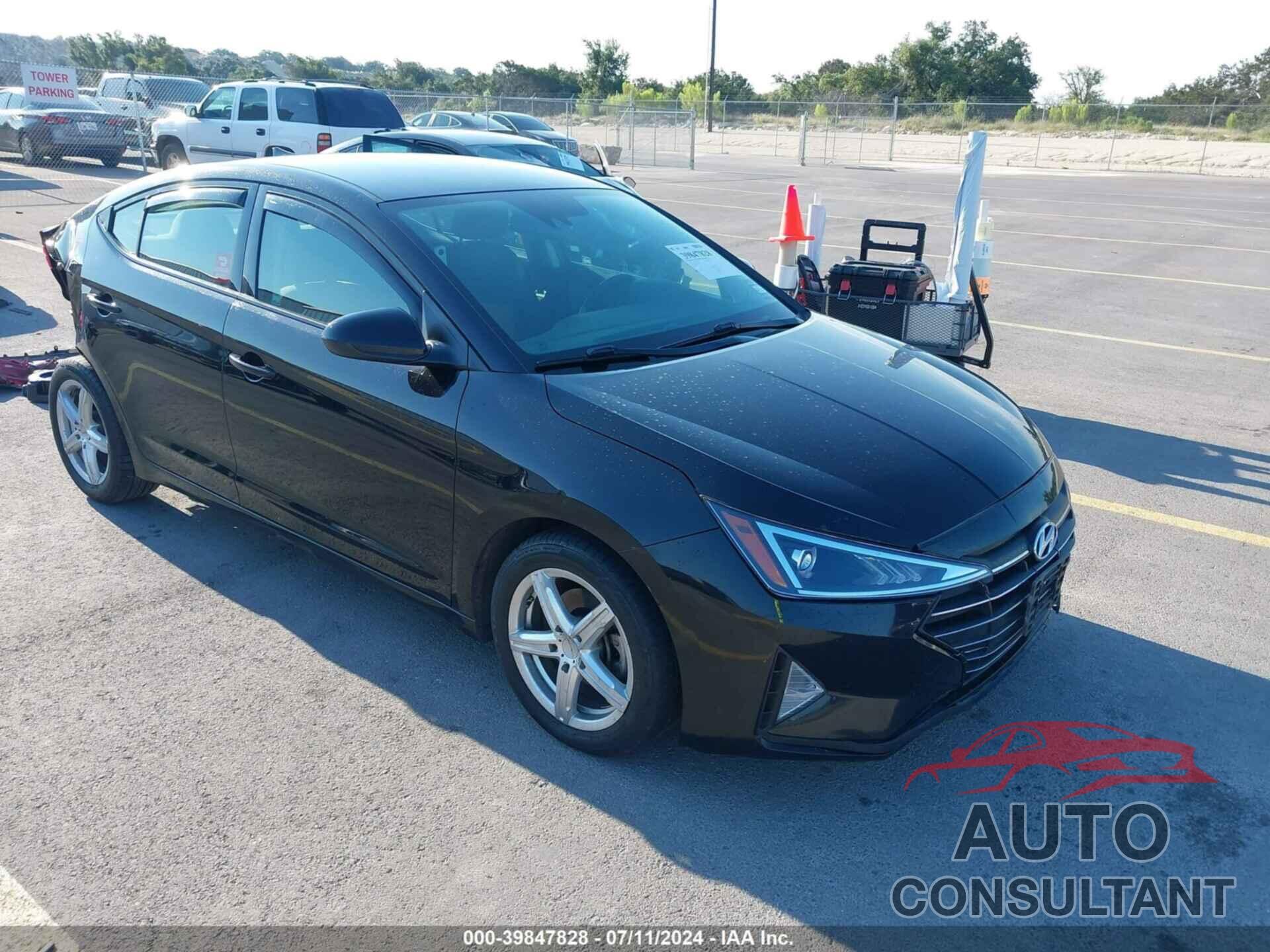 HYUNDAI ELANTRA 2020 - 5NPD84LF6LH623017