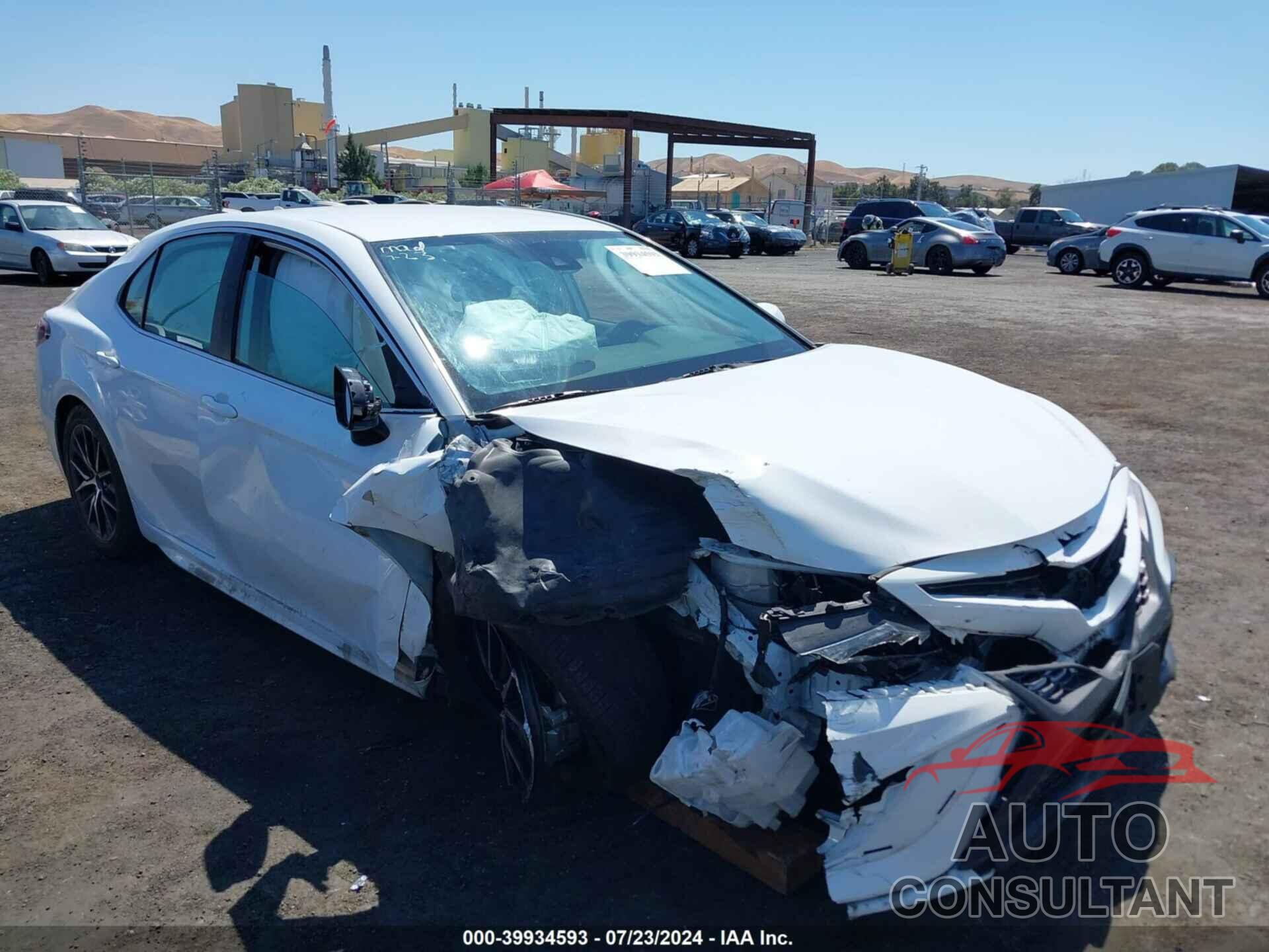 TOYOTA CAMRY 2021 - 4T1G11AK4MU580591