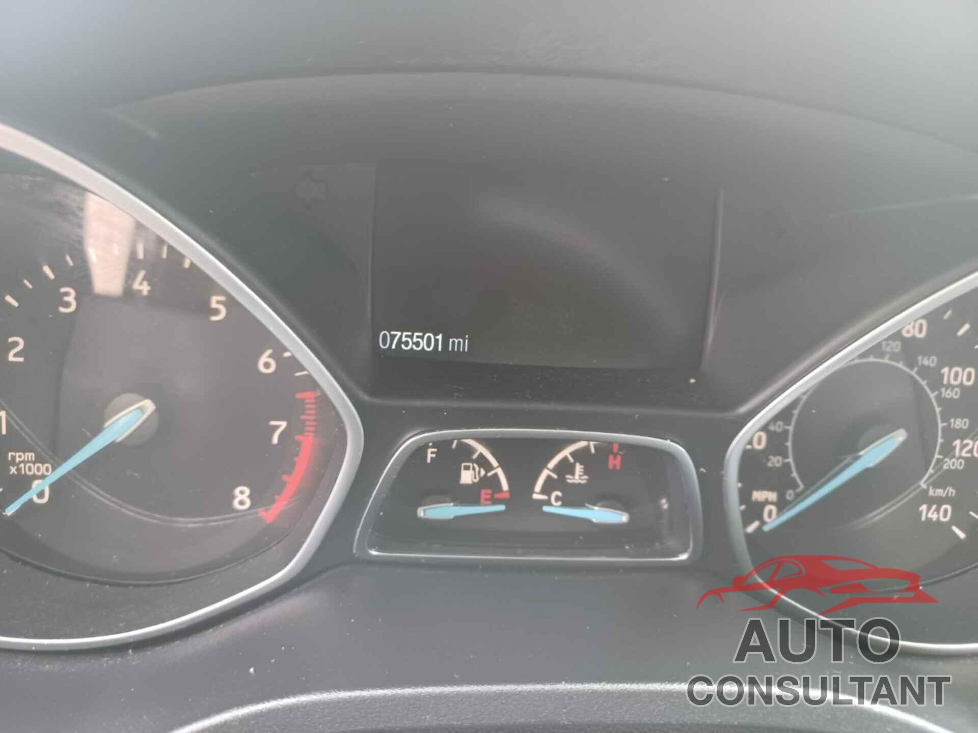 FORD ESCAPE 2017 - 1FMCU9GD1HUD95630