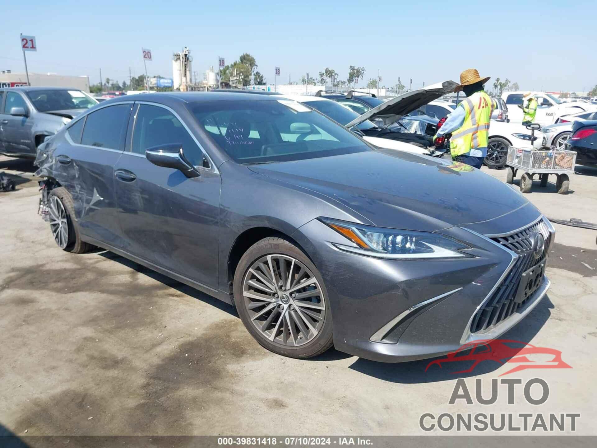 LEXUS ES 300H 2023 - 58ADA1C13PU026964