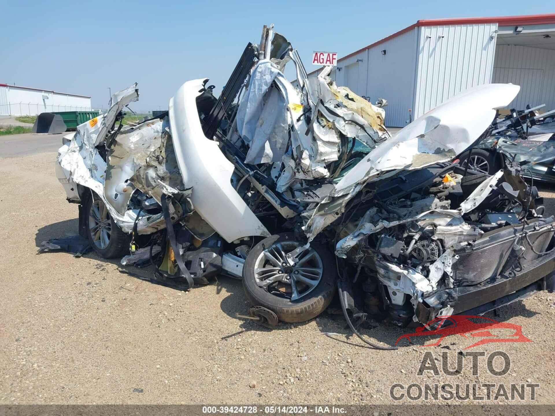 TOYOTA CAMRY 2016 - 4T1BF1FK6GU175664