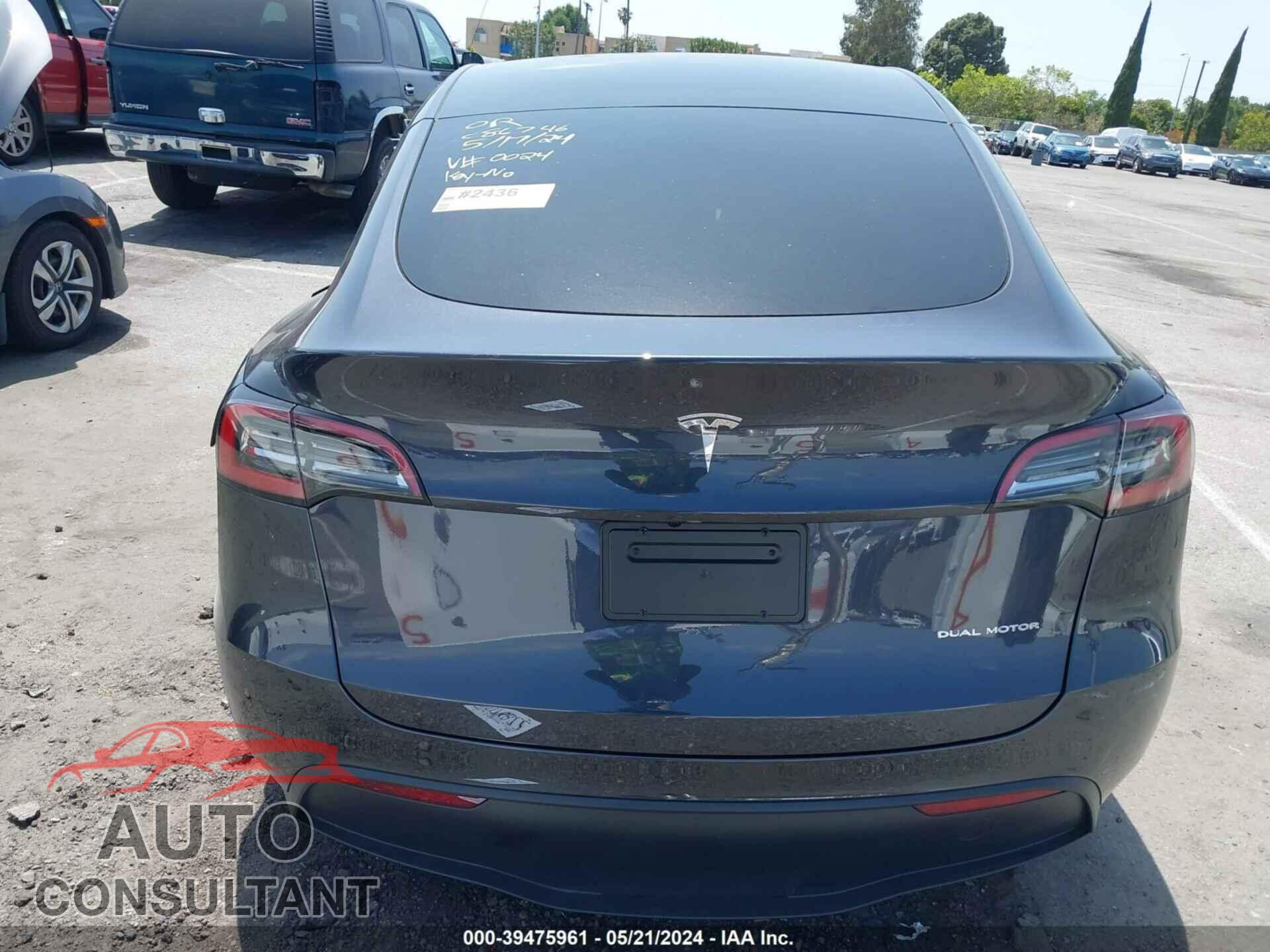 TESLA MODEL Y 2024 - 7SAYGDEE0RF080024