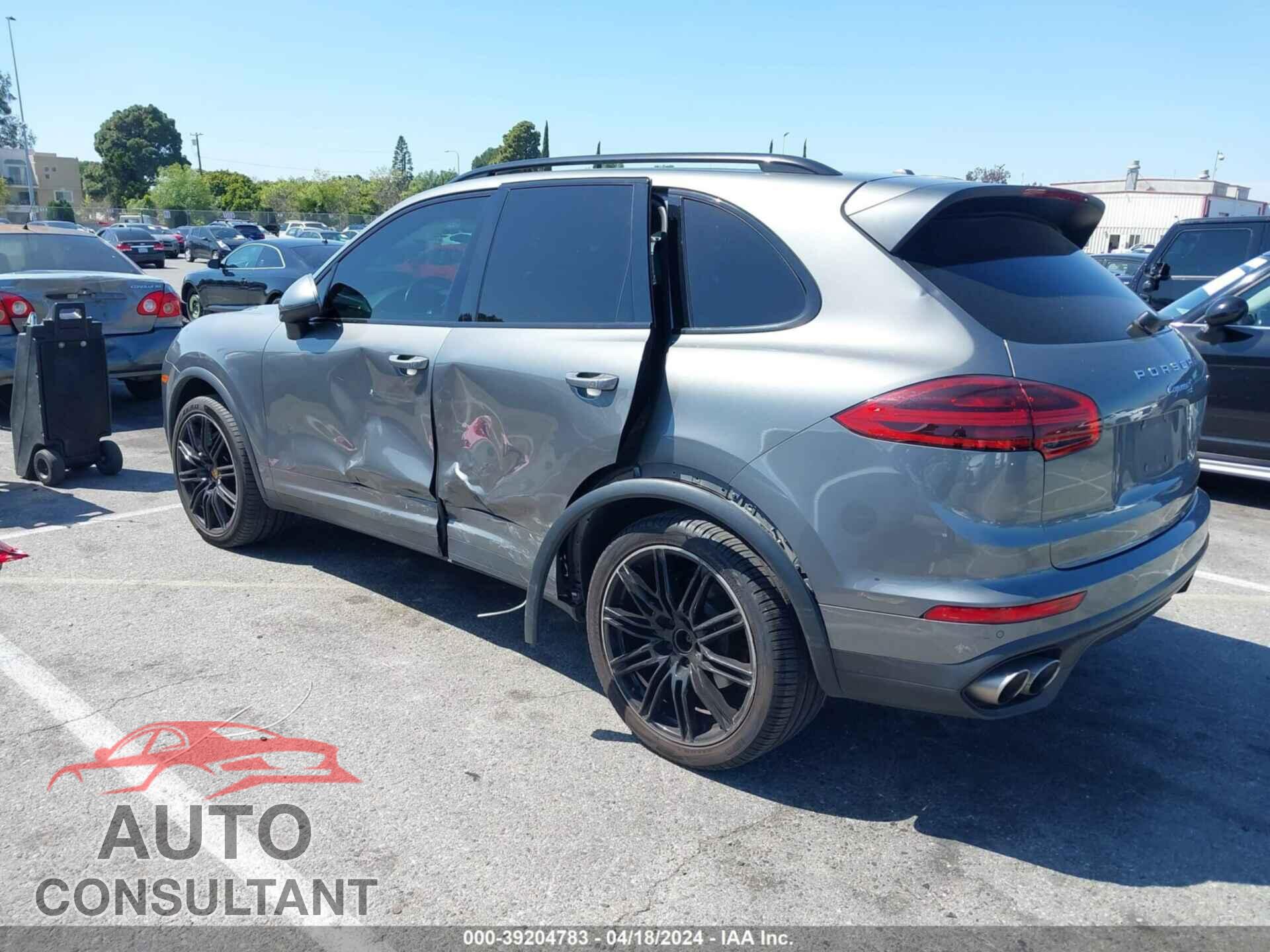 PORSCHE CAYENNE 2016 - WP1AB2A23GLA94392