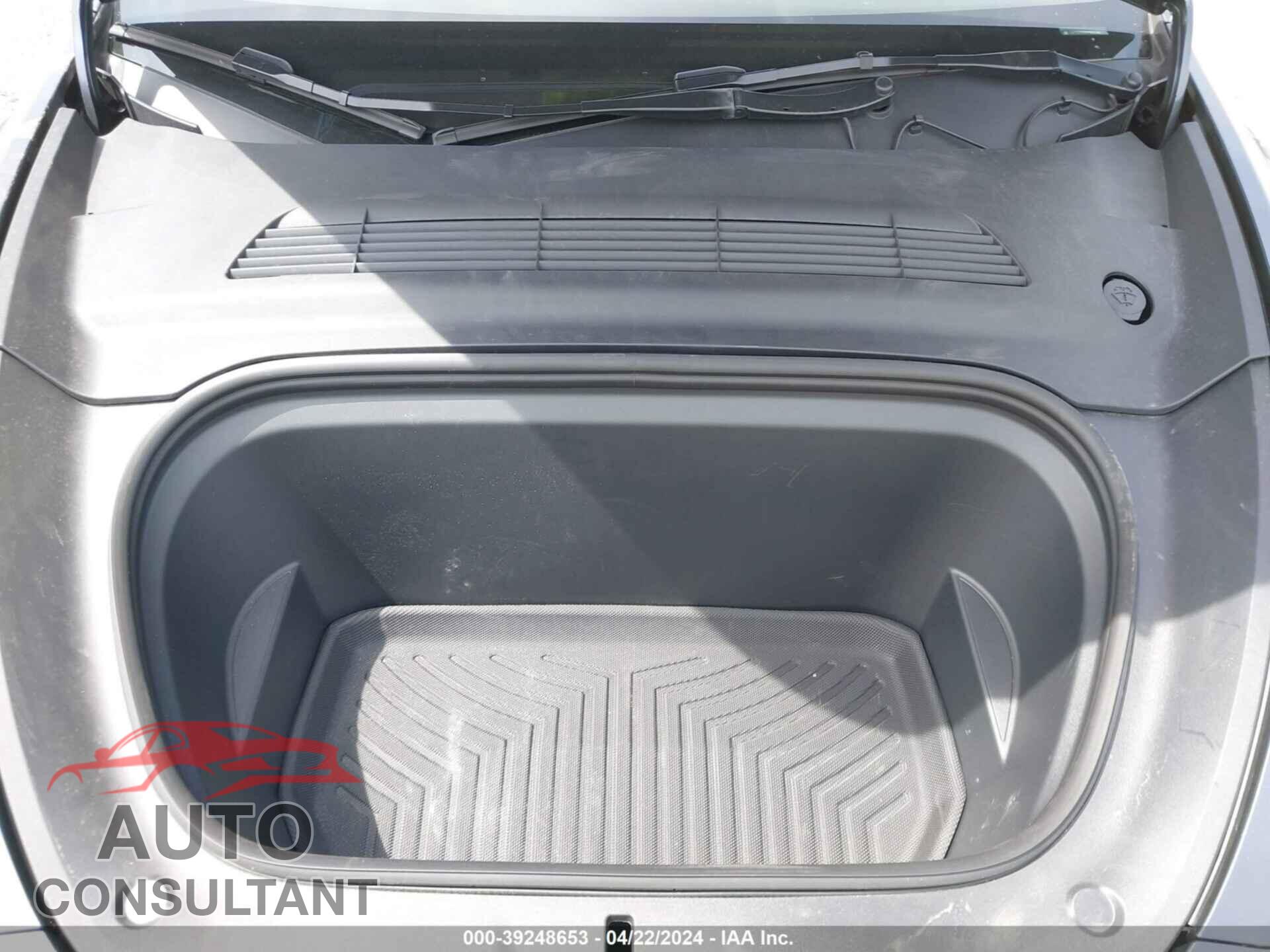 TESLA MODEL Y 2023 - 7SAYGDEE9PF860746