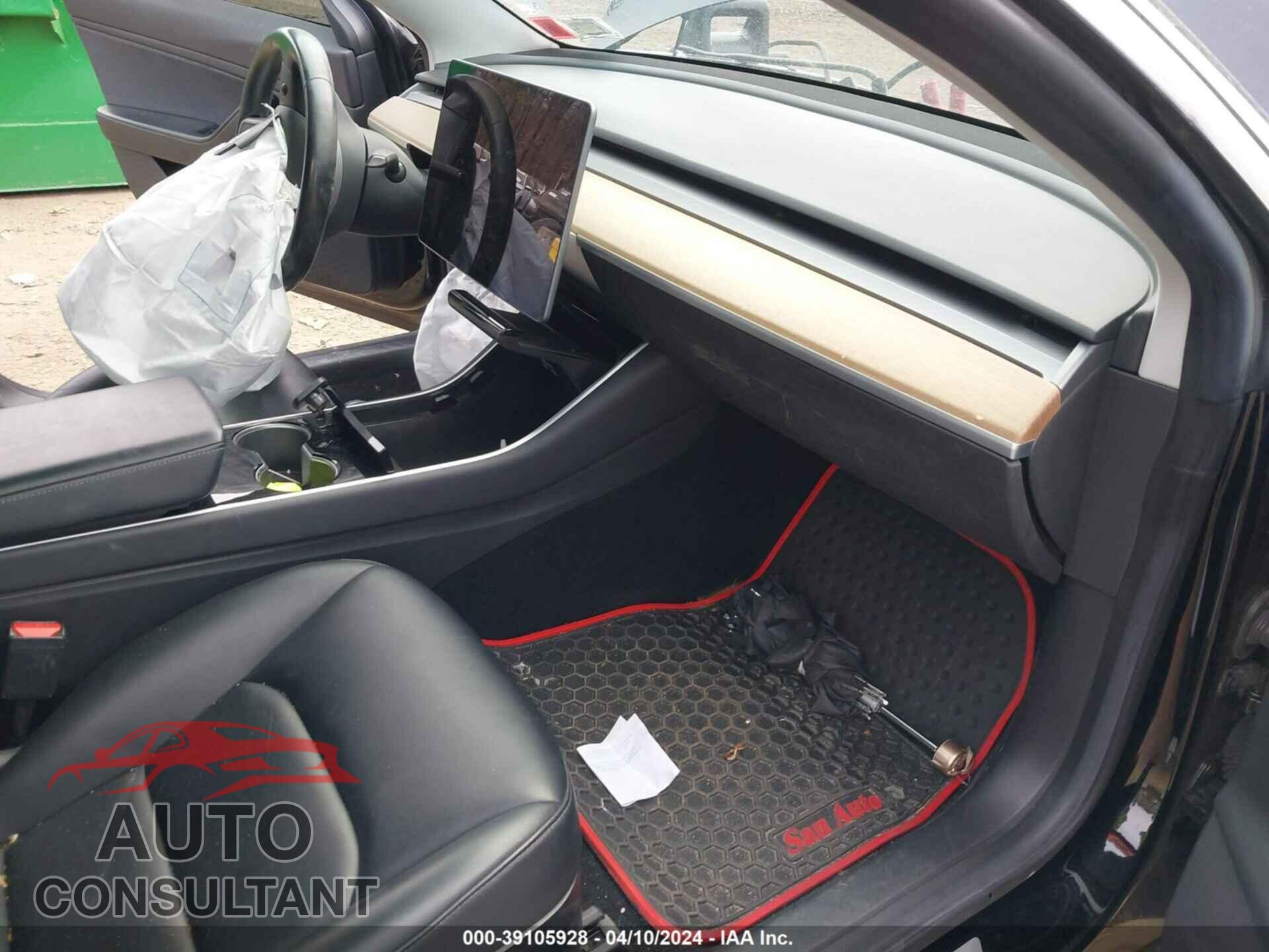 TESLA MODEL 3 2019 - 5YJ3E1EA1KF395168