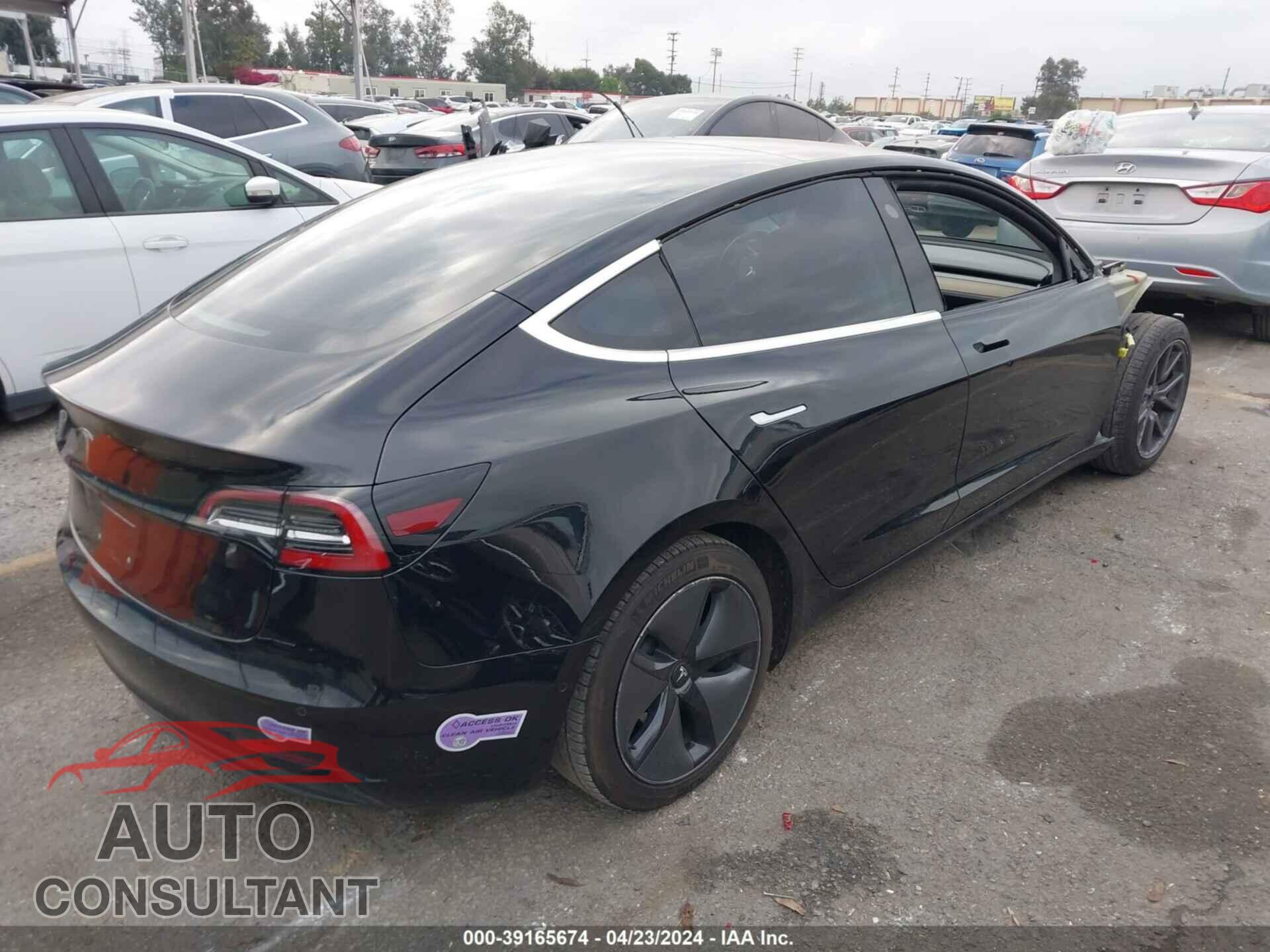 TESLA MODEL 3 2018 - 5YJ3E1EBXJF099136