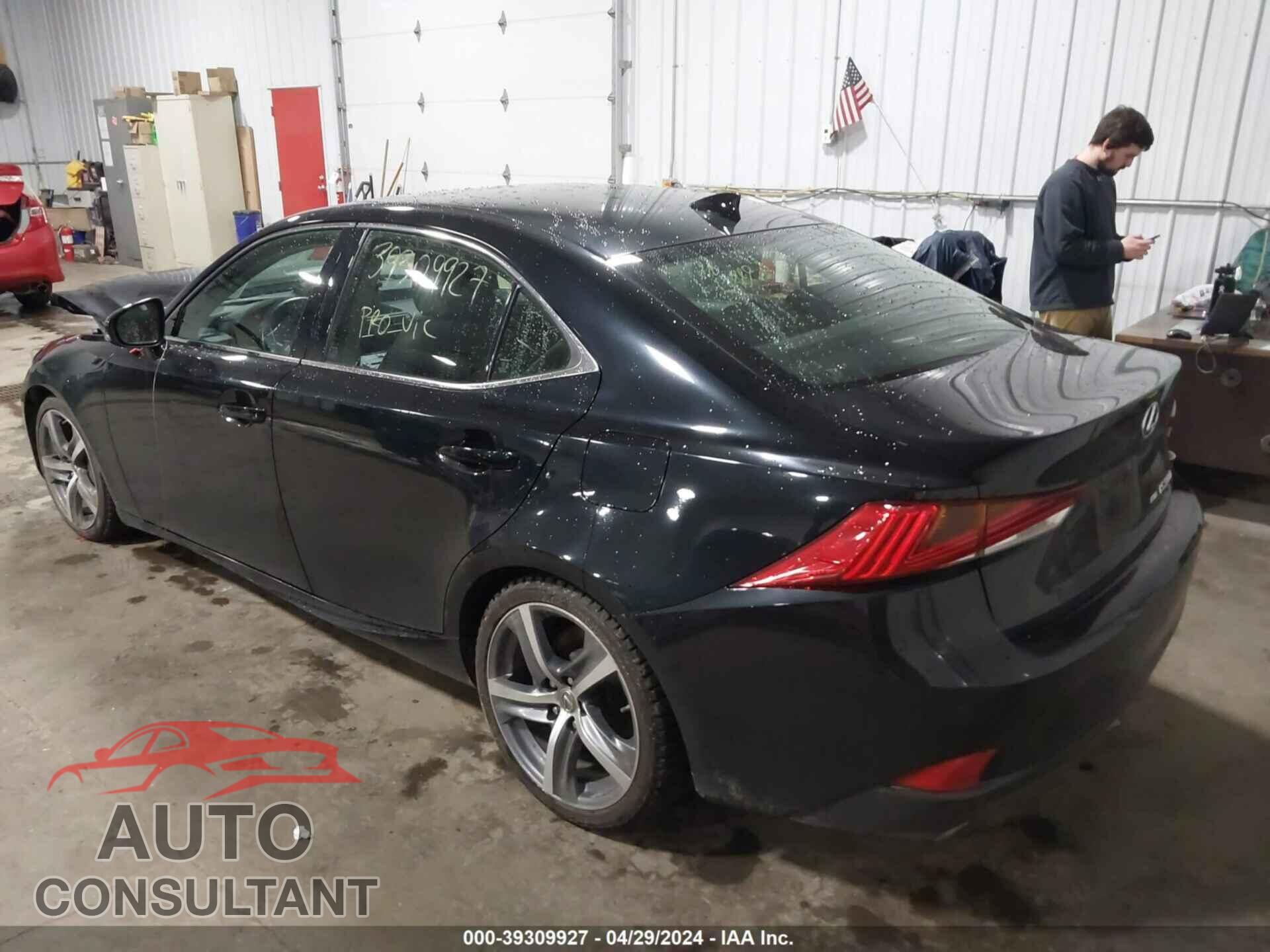 LEXUS IS 300 2017 - JTHCM1D25H5018784