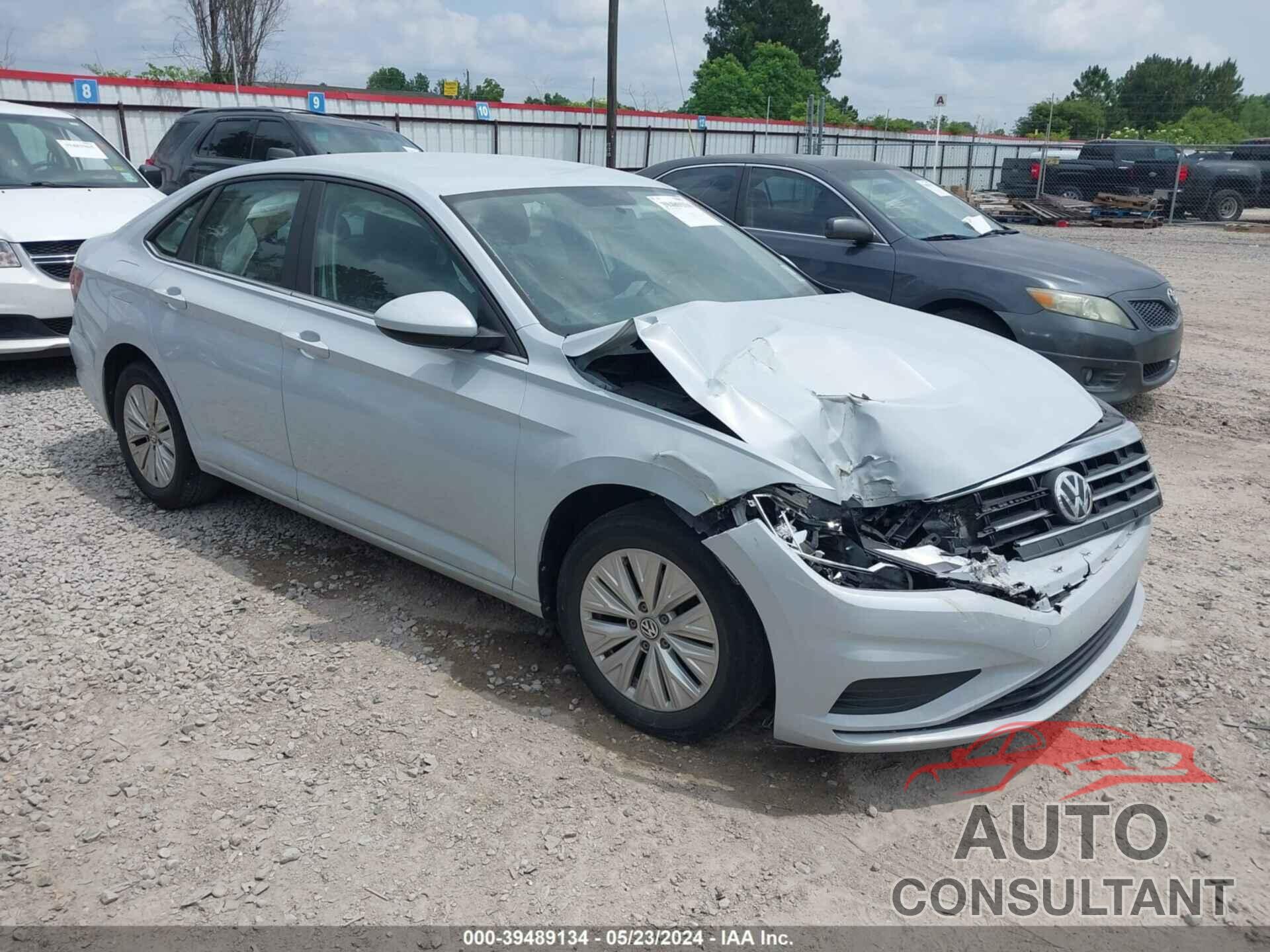 VOLKSWAGEN JETTA 2019 - 3VWC57BU3KM130794