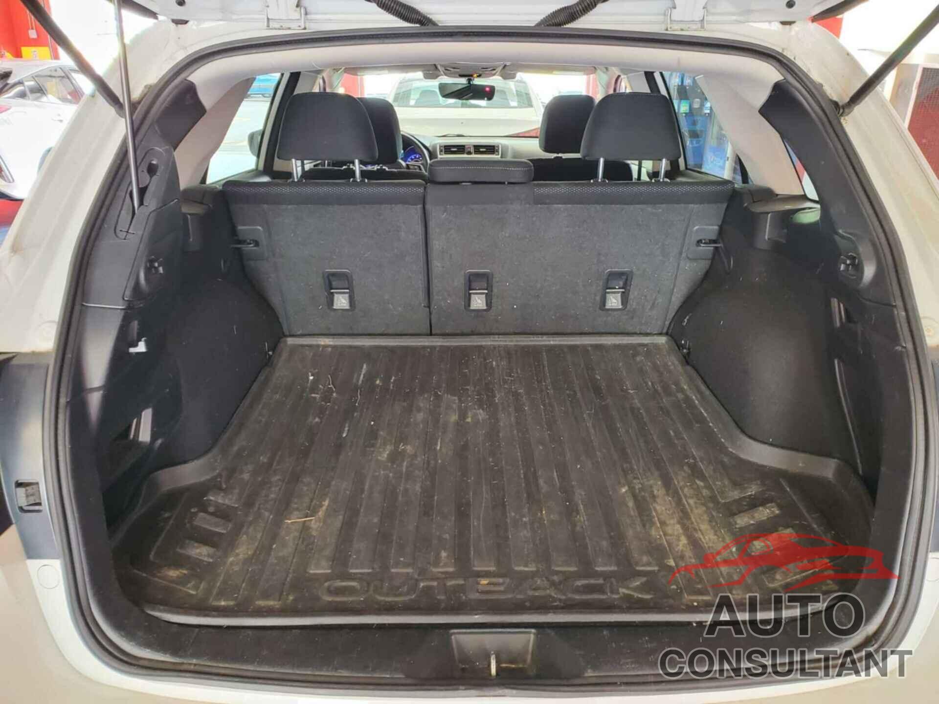 SUBARU OUTBACK 2019 - 4S4BSAFC6K3271099