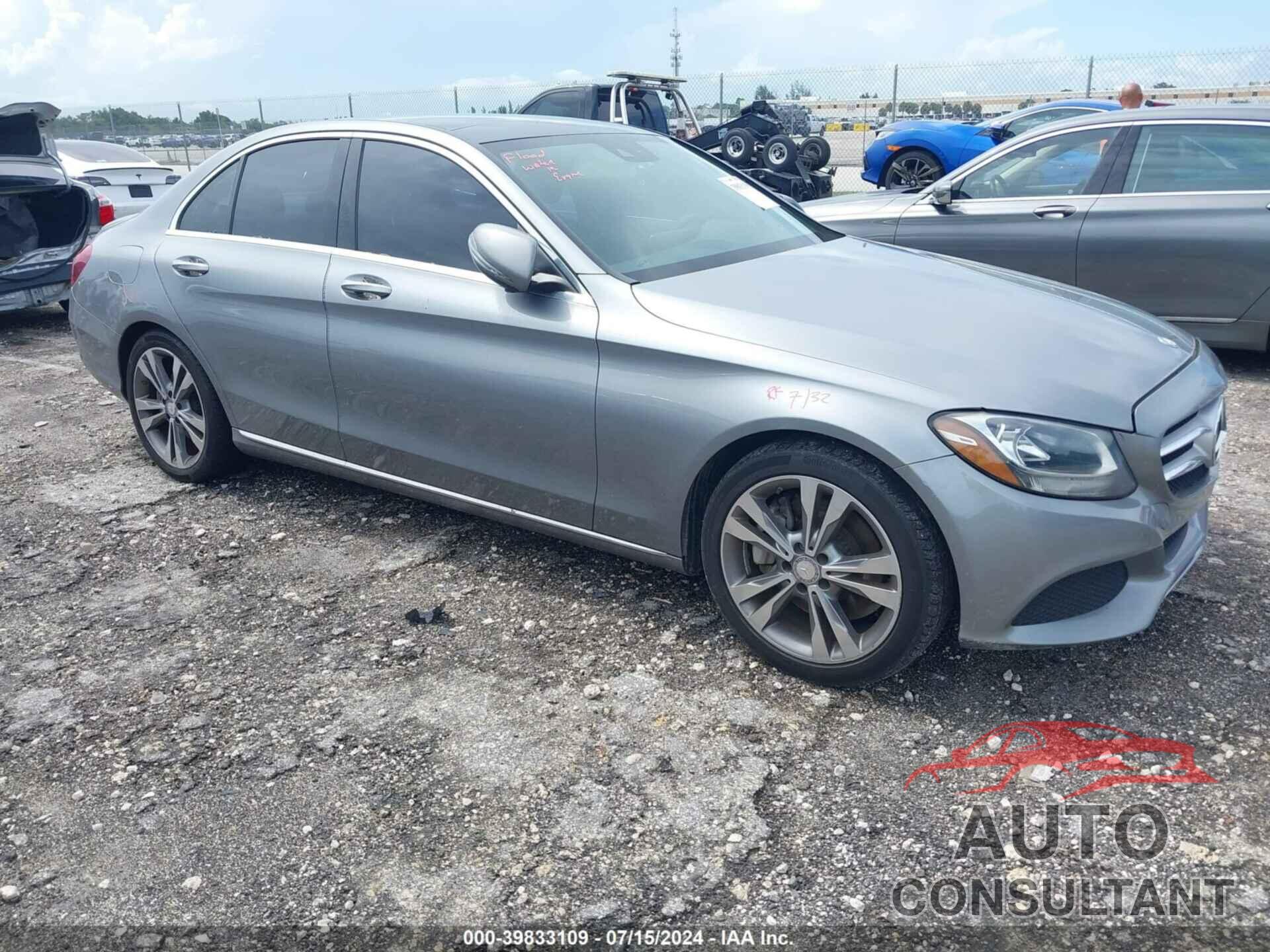 MERCEDES-BENZ C 300 2016 - 55SWF4JBXGU122696