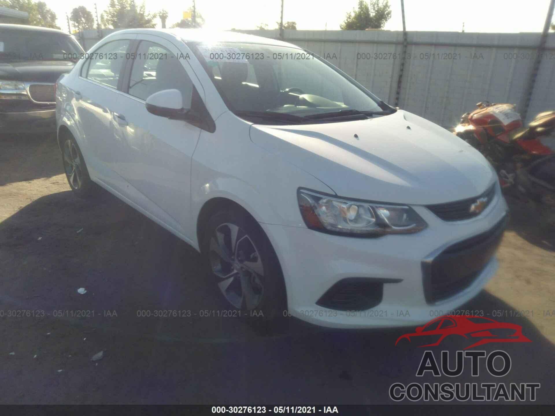 CHEVROLET SONIC 2017 - 1G1JF5SBXH4136230