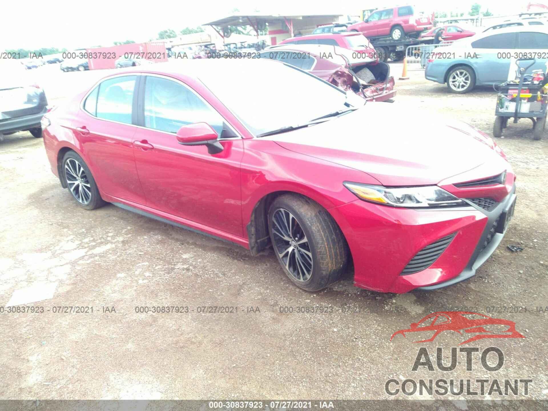 TOYOTA CAMRY 2020 - 4T1G11AK0LU323328