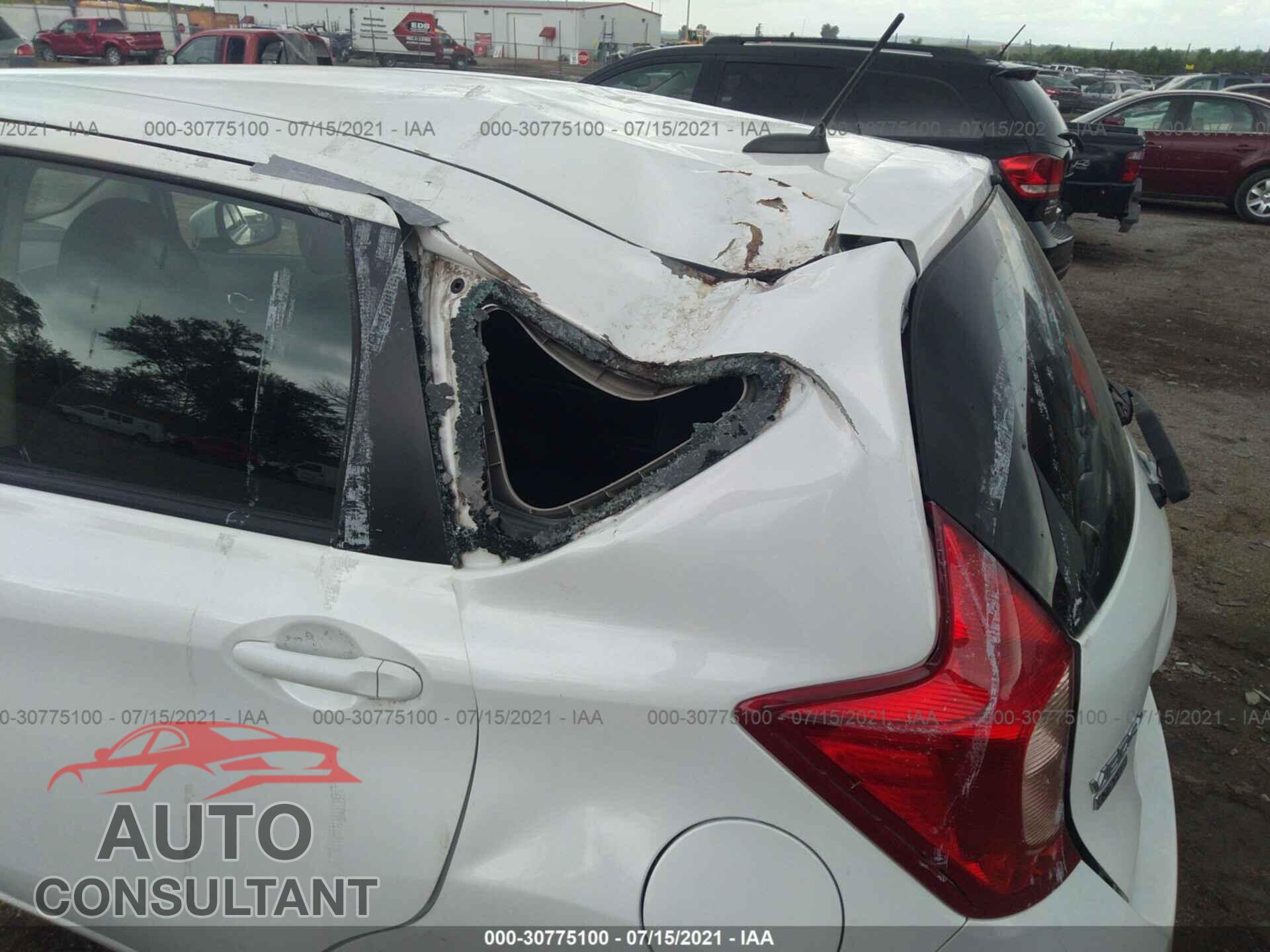 NISSAN VERSA NOTE 2017 - 3N1CE2CP0HL381644