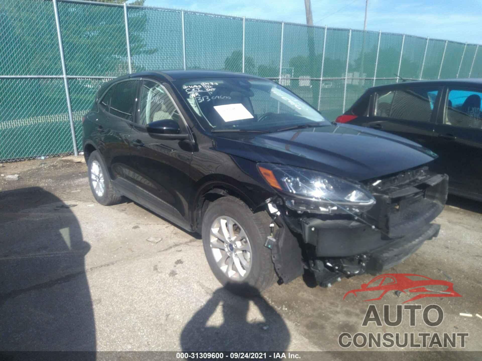 FORD ESCAPE 2021 - 1FMCU9G69MUA39776