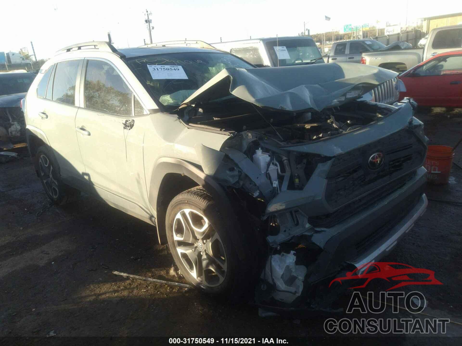 TOYOTA RAV4 2019 - 2T3J1RFV9KW029911