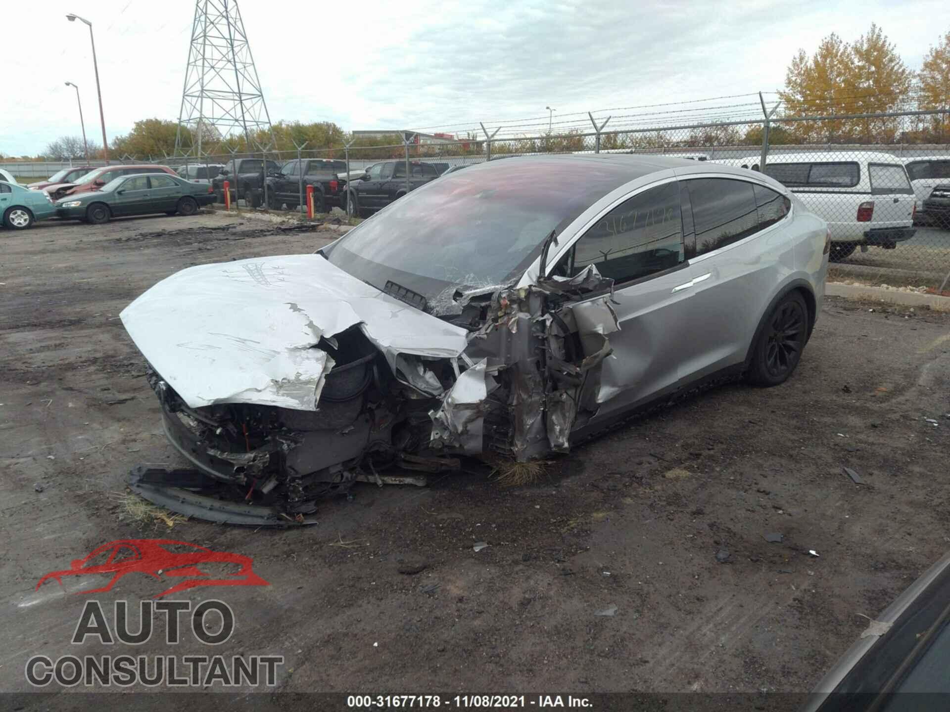 TESLA MODEL X 2016 - 5YJXCBE21GF004016
