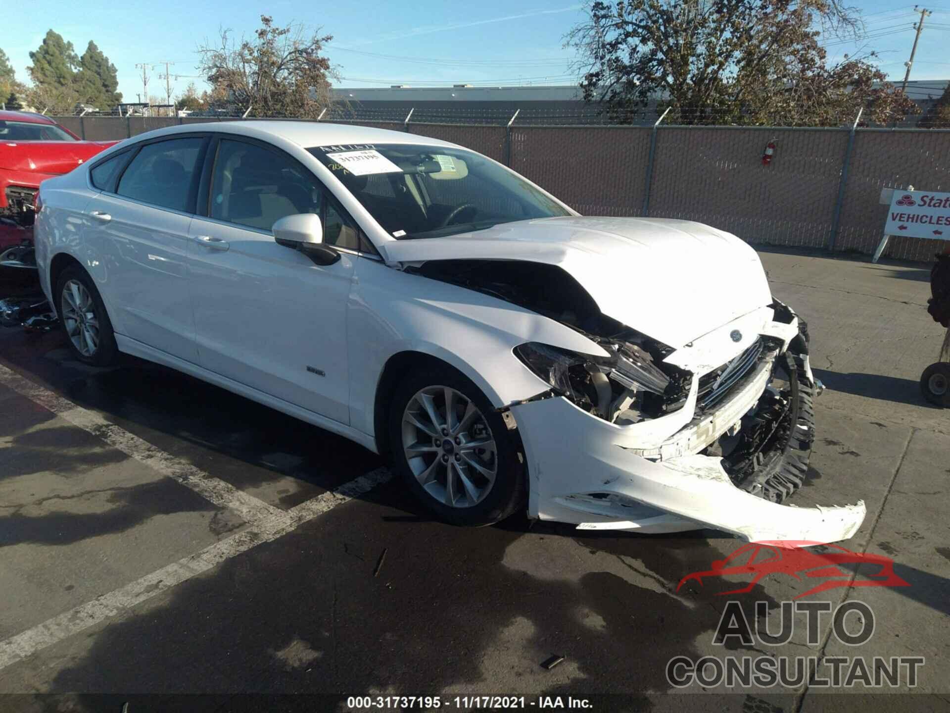FORD FUSION 2017 - 3FA6P0LUXHR238377