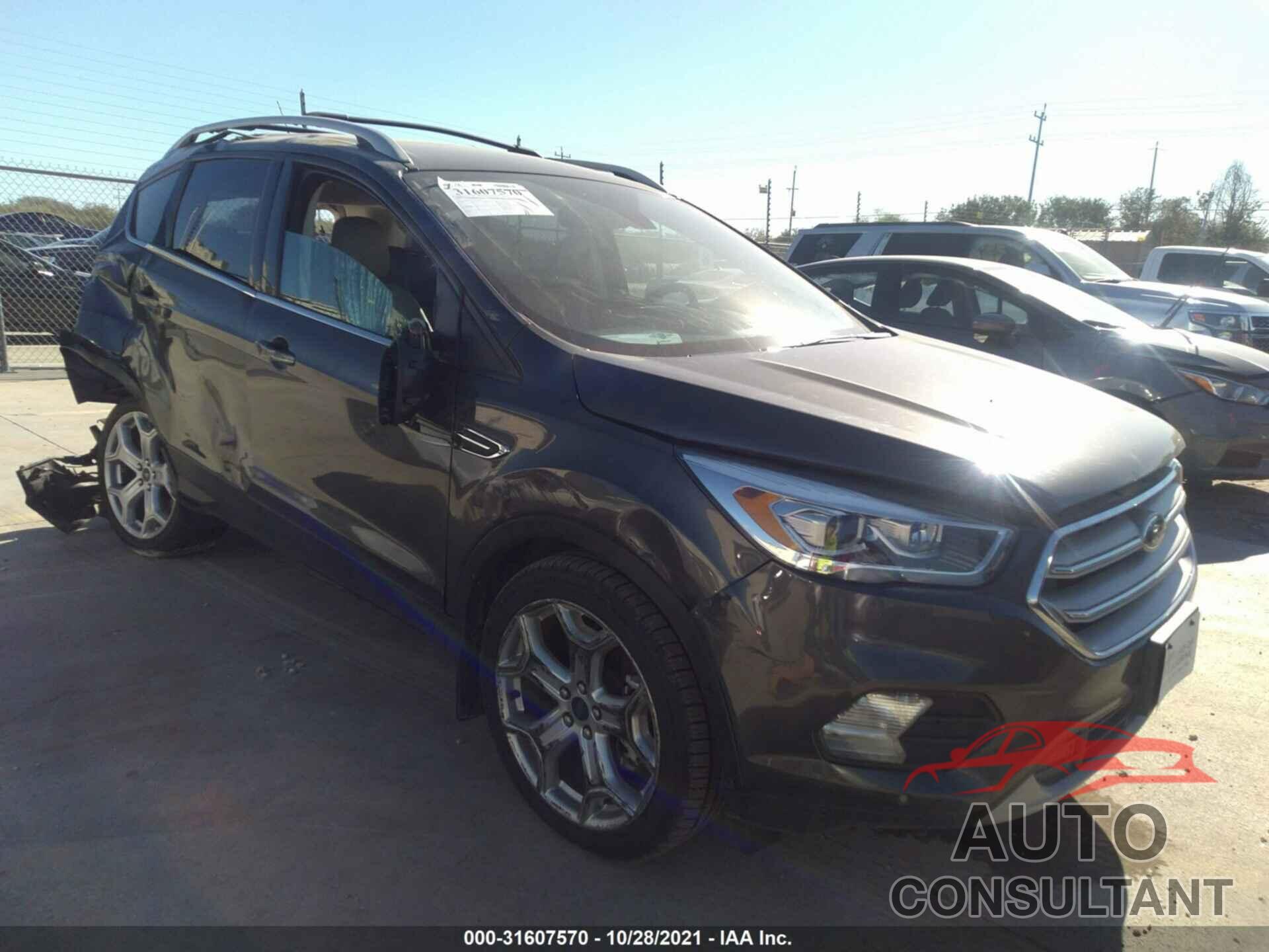 FORD ESCAPE 2018 - 1FMCU0J91JUD50175