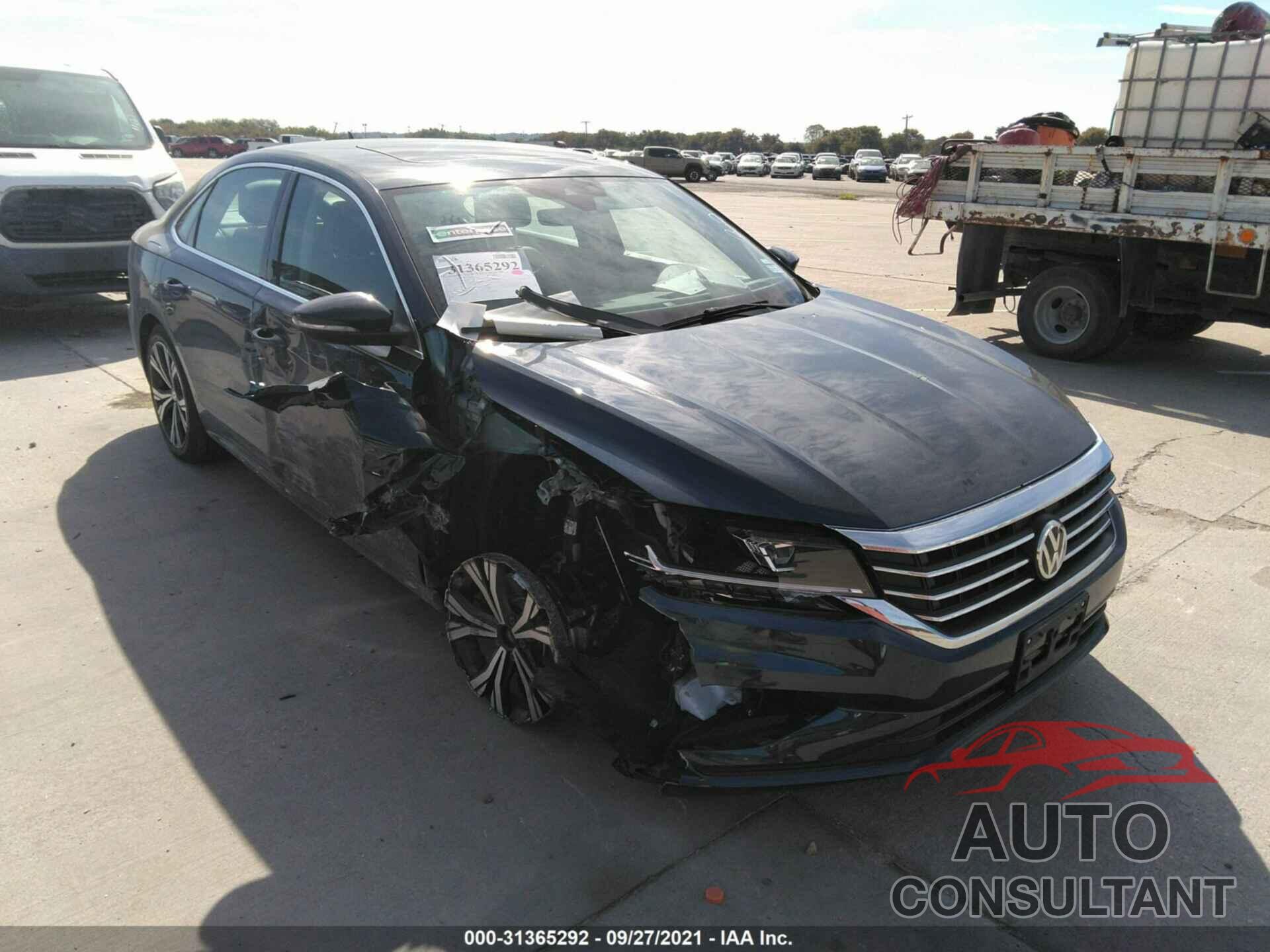 VOLKSWAGEN PASSAT 2021 - 1VWSA7A36MC006345