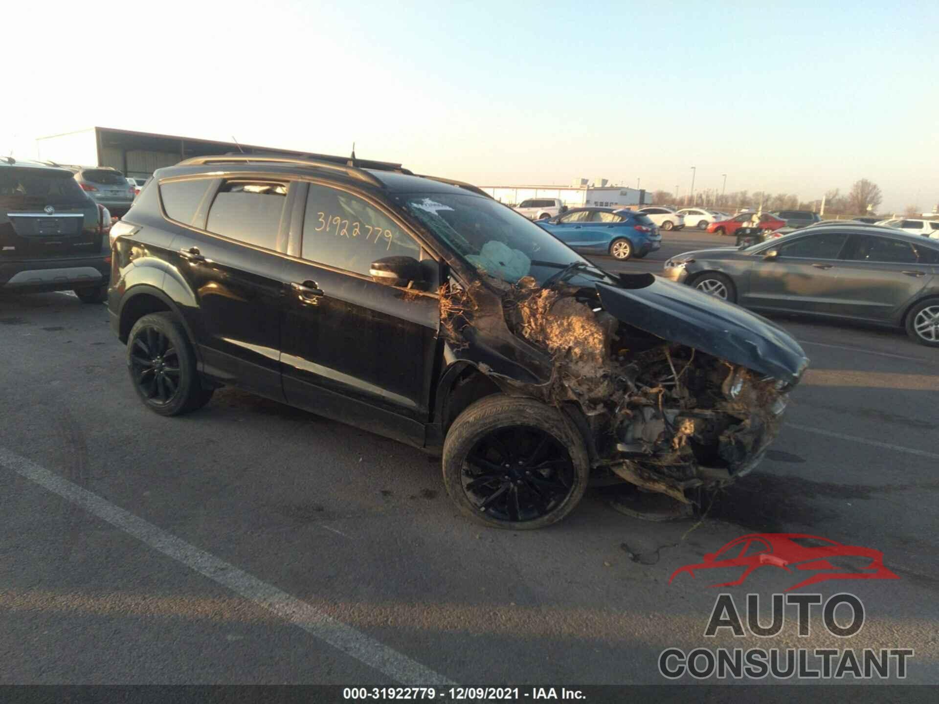 FORD ESCAPE 2017 - 1FMCU0JD5HUE85934