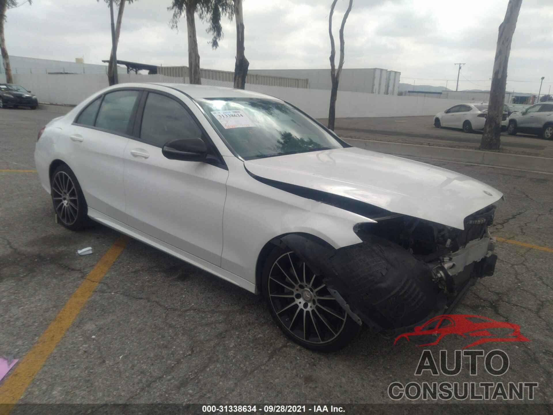 MERCEDES-BENZ C-CLASS 2016 - 55SWF4JB5GU150471