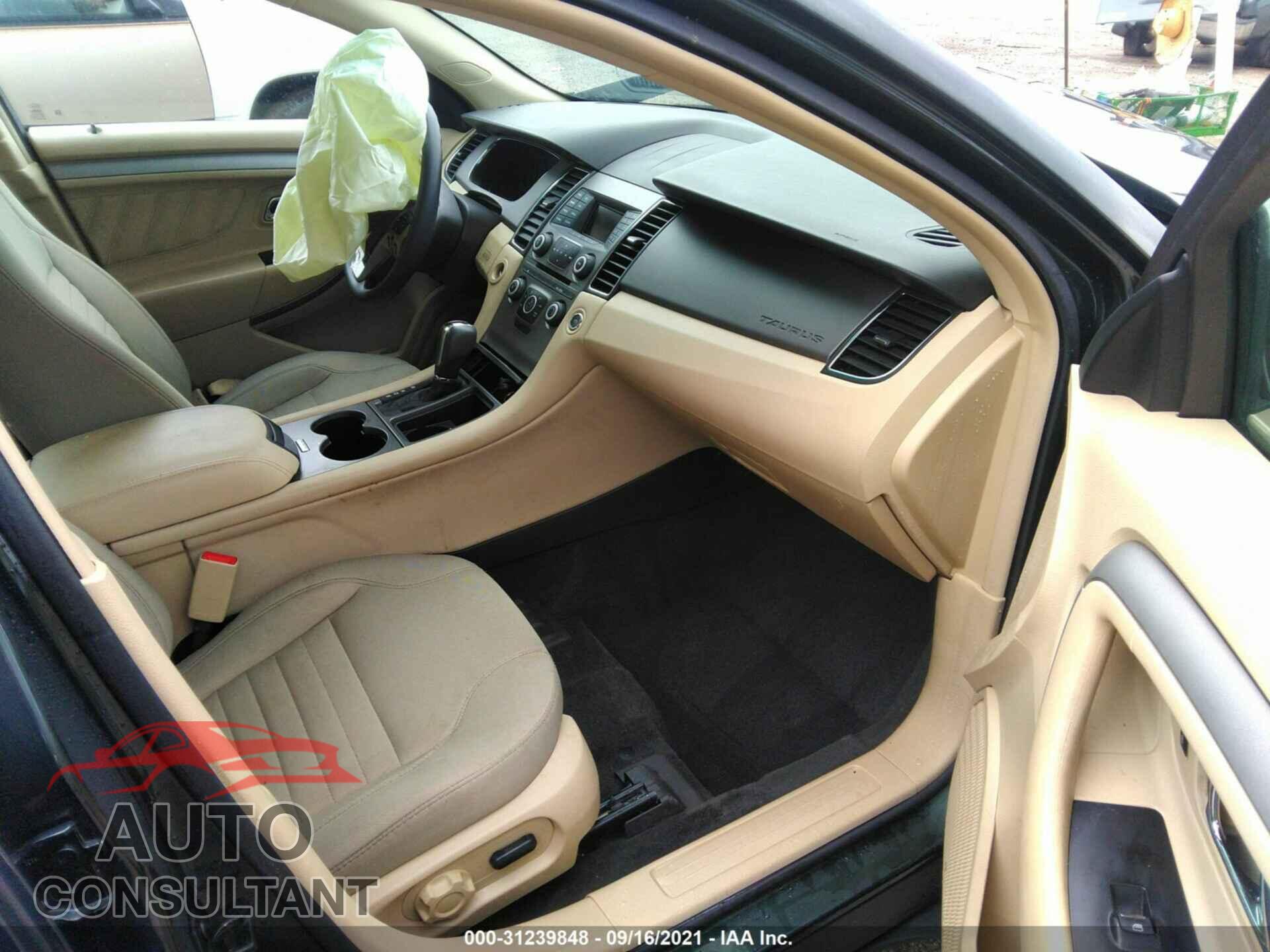 FORD TAURUS 2016 - 1FAHP2D82GG105303