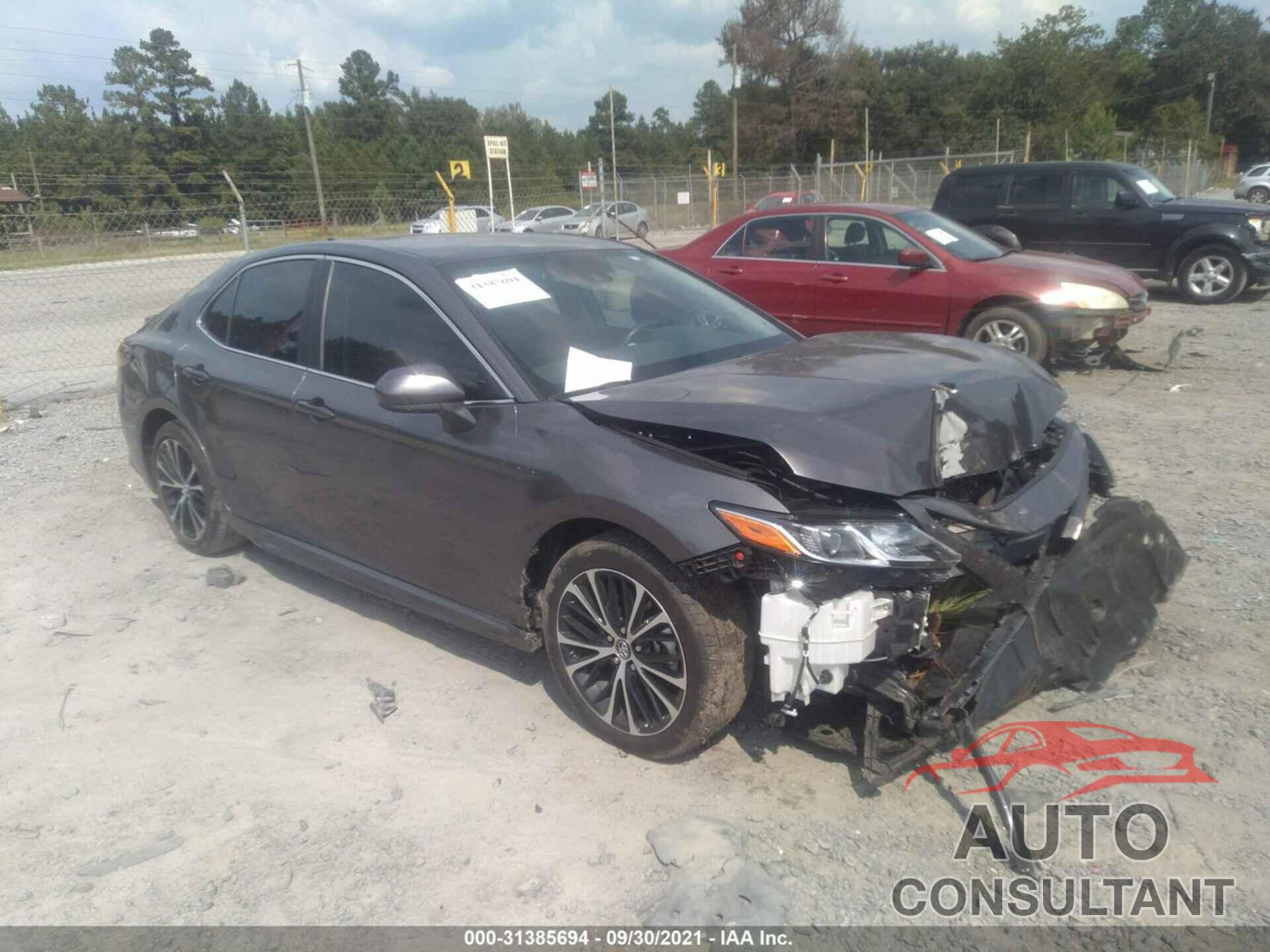 TOYOTA CAMRY 2019 - 4T1B11HK1KU298079