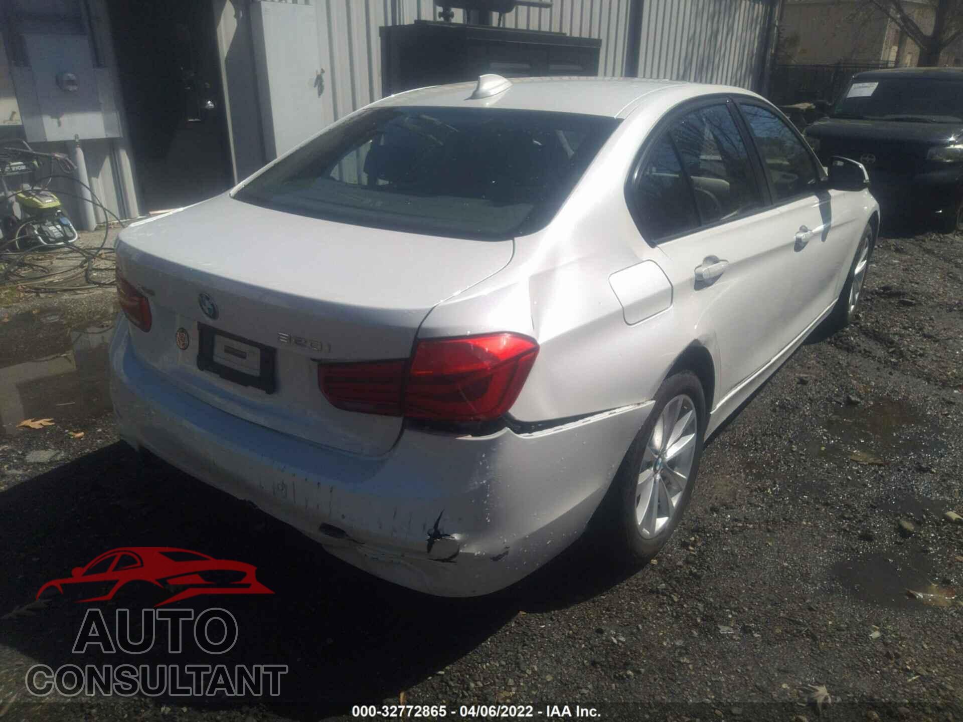 BMW 3 SERIES 2016 - WBA8E5G55GNU20575